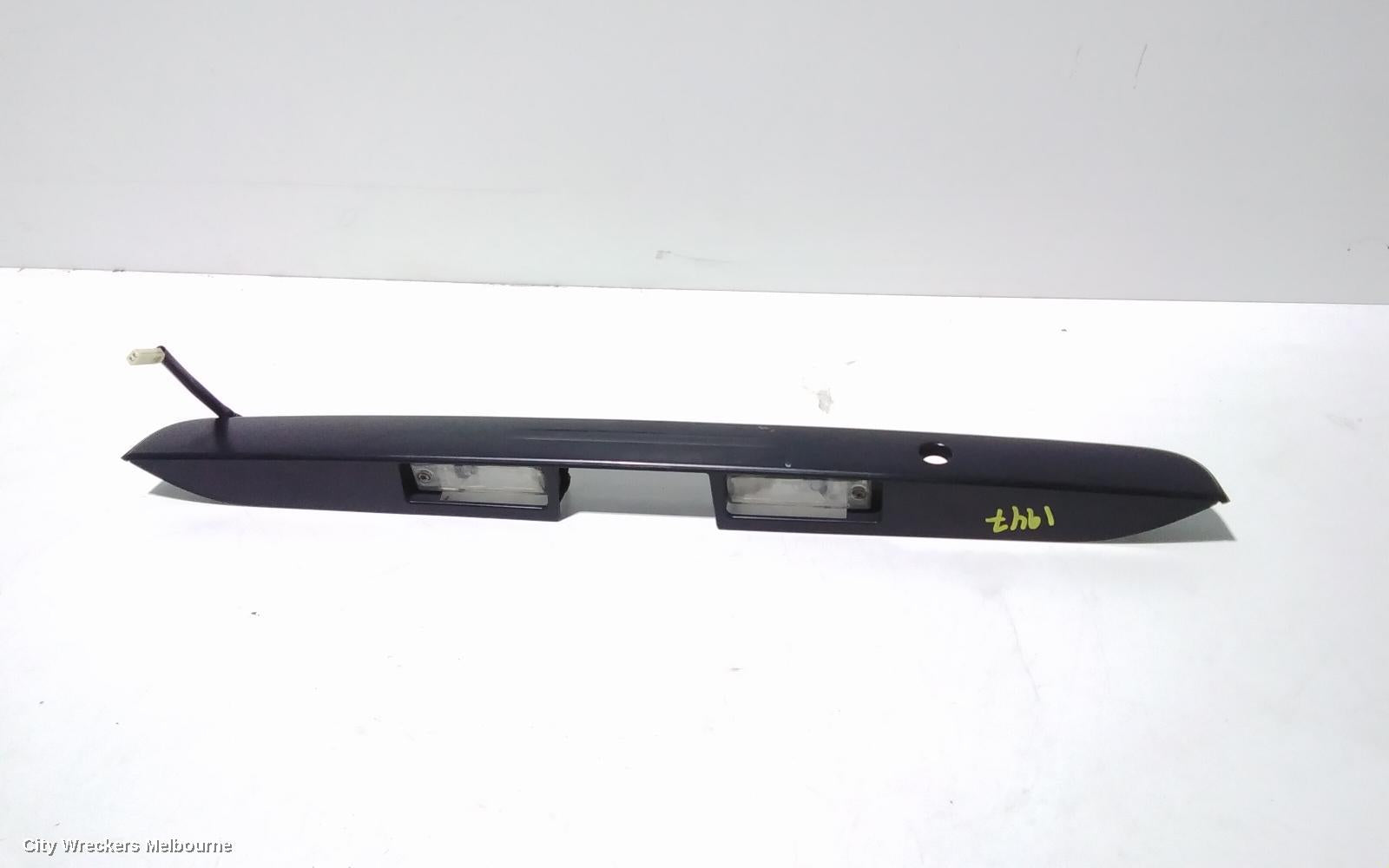 TOYOTA HIACE REAR GARNISH, TAILGATE GARNISH (CENTRE), TRH/KDH, NON CAMERA TYPE, 03/2005 - 04/2019 - Image 3
