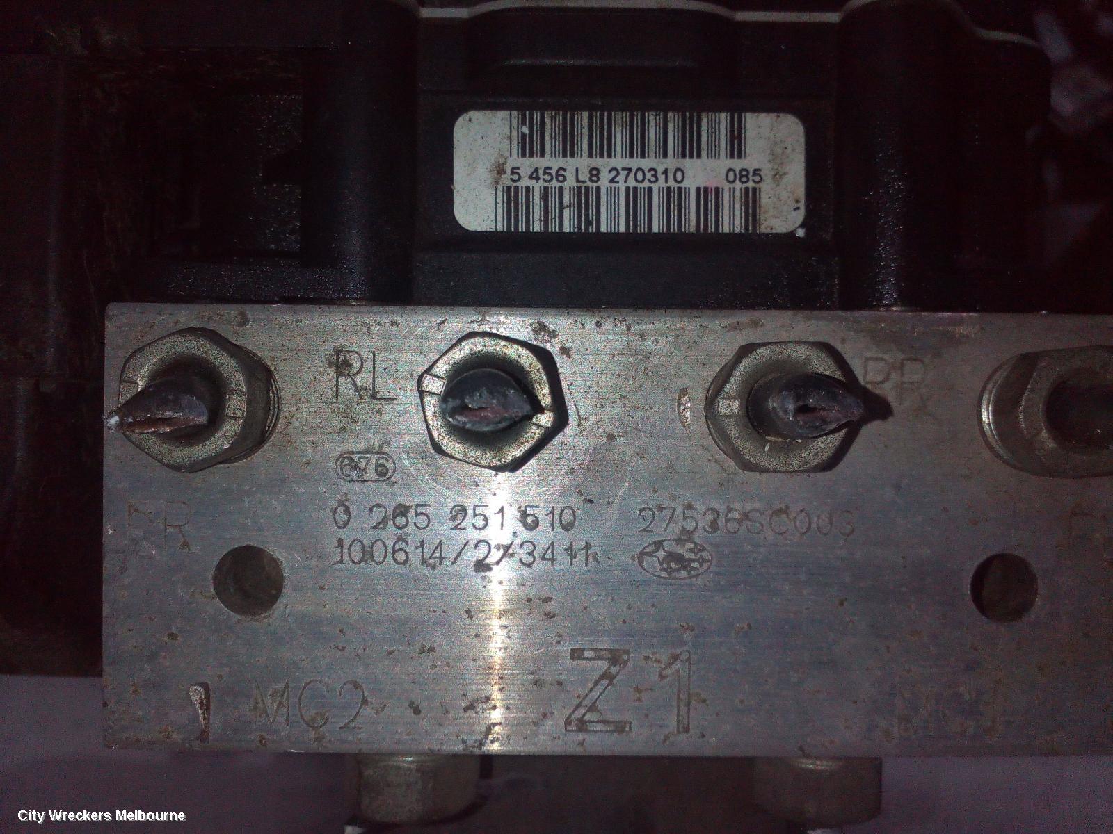 SUBARU FORESTER ABS PUMP/MODULATOR, P/N 27596SC012, VDC TYPE, 02/2008 - 12/2012 - Image 3