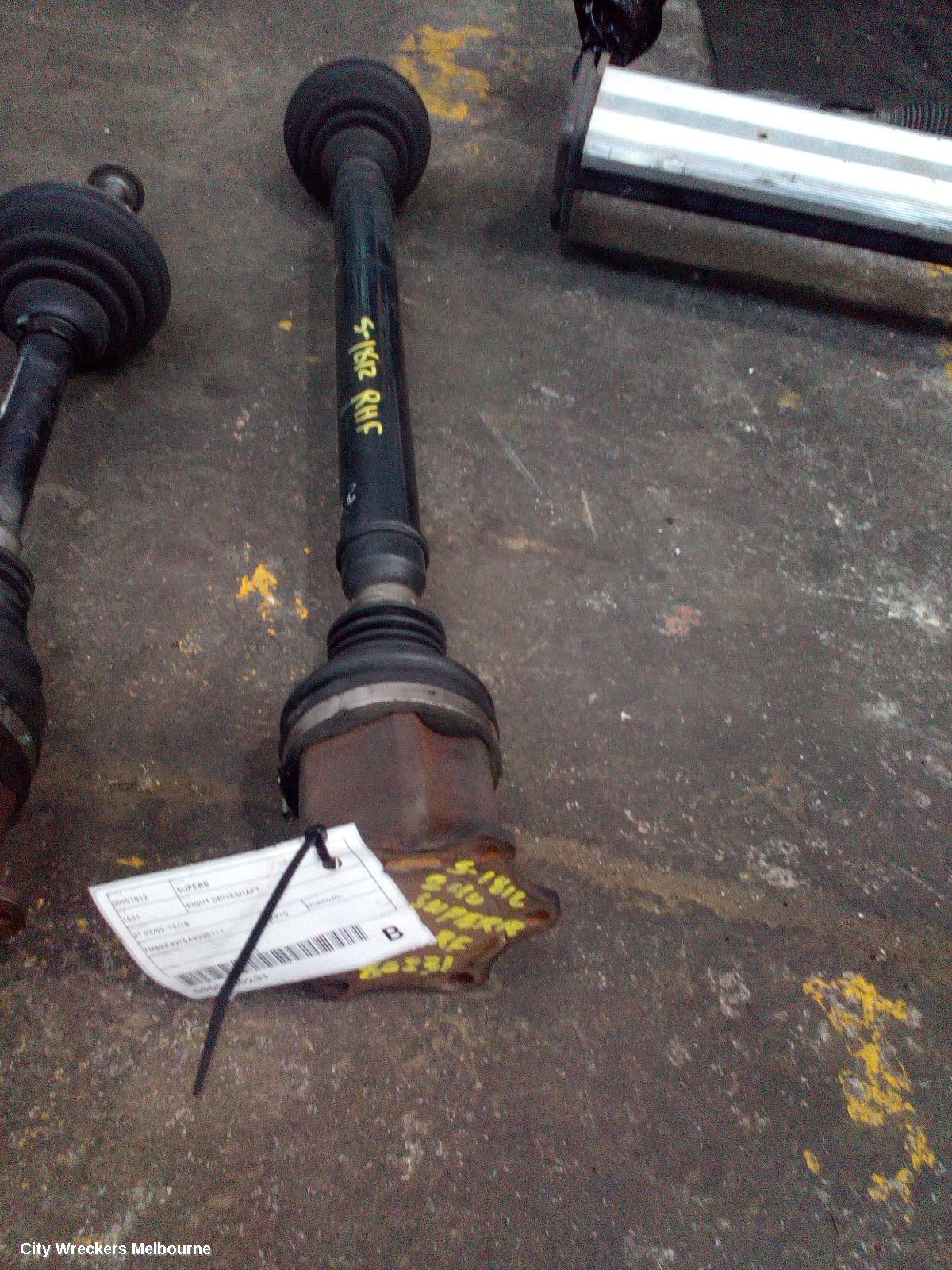 SKODA SUPERB RIGHT DRIVESHAFT, FRONT, FWD, 3T, 03/2009 - 12/2015 - Image 1