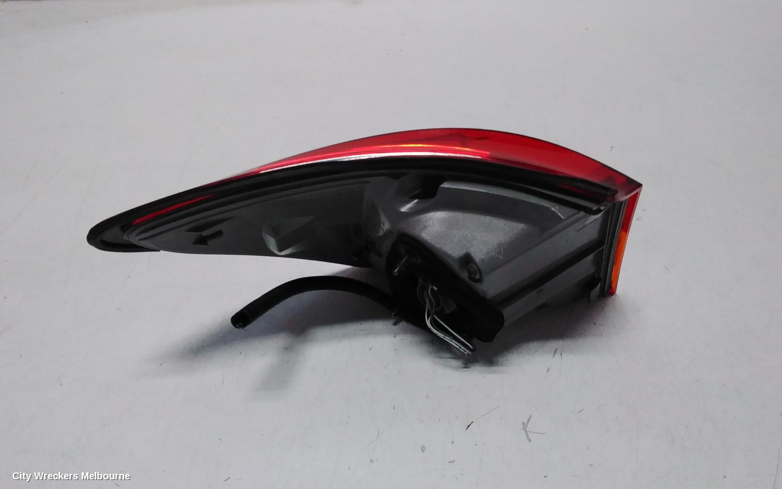 LEXUS IS250/IS250C RIGHT TAILLIGHT, IS250, GSE20R, SEDAN, HORIZONTAL TYPE, 11/2005 - 09/2008 - Image 3