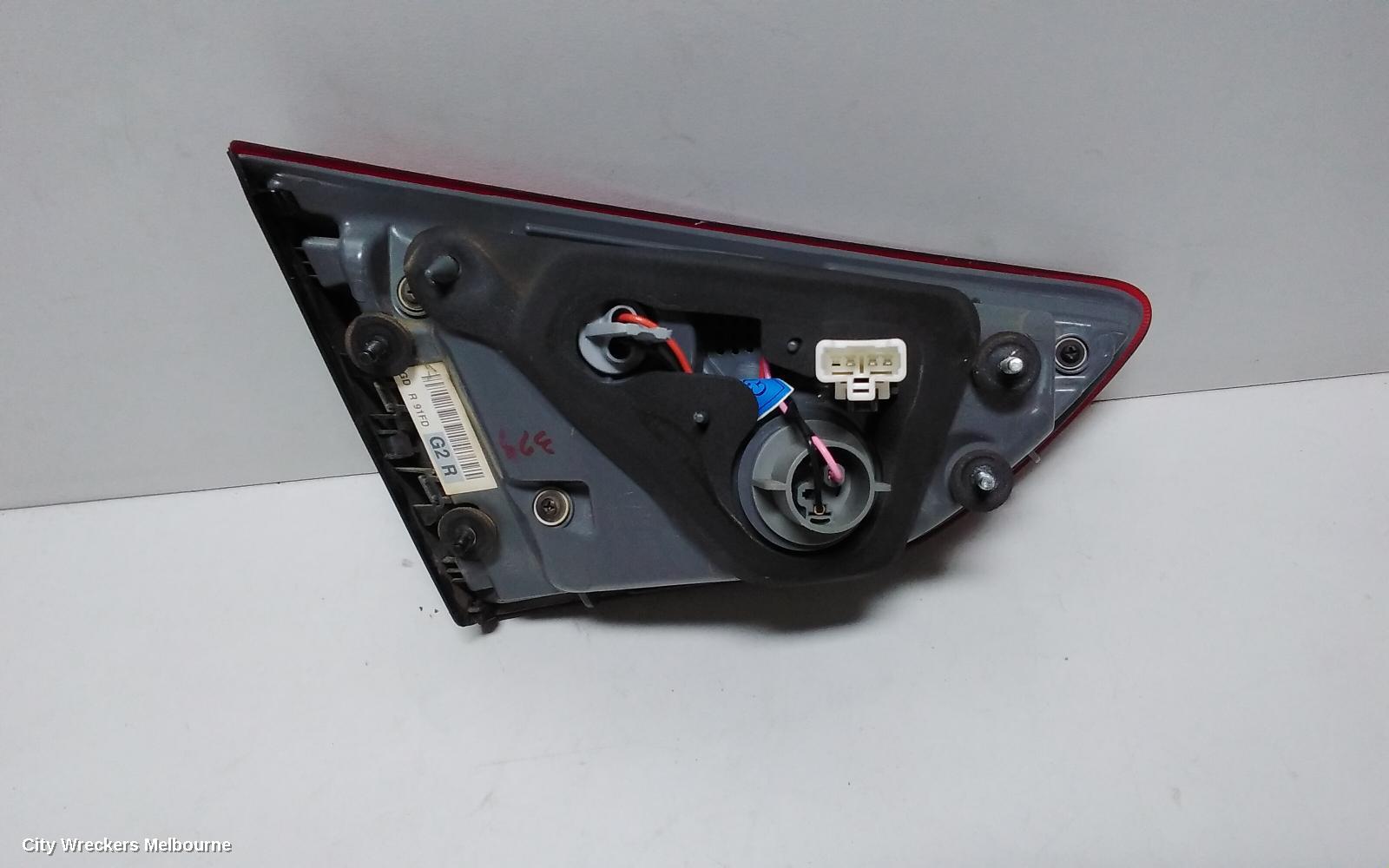 HYUNDAI I30 REAR GARNISH, TAILGATE LAMP (RH SIDE), GD, 3DR/5DR HATCH, 03/2012 - 02/2017 - Image 3