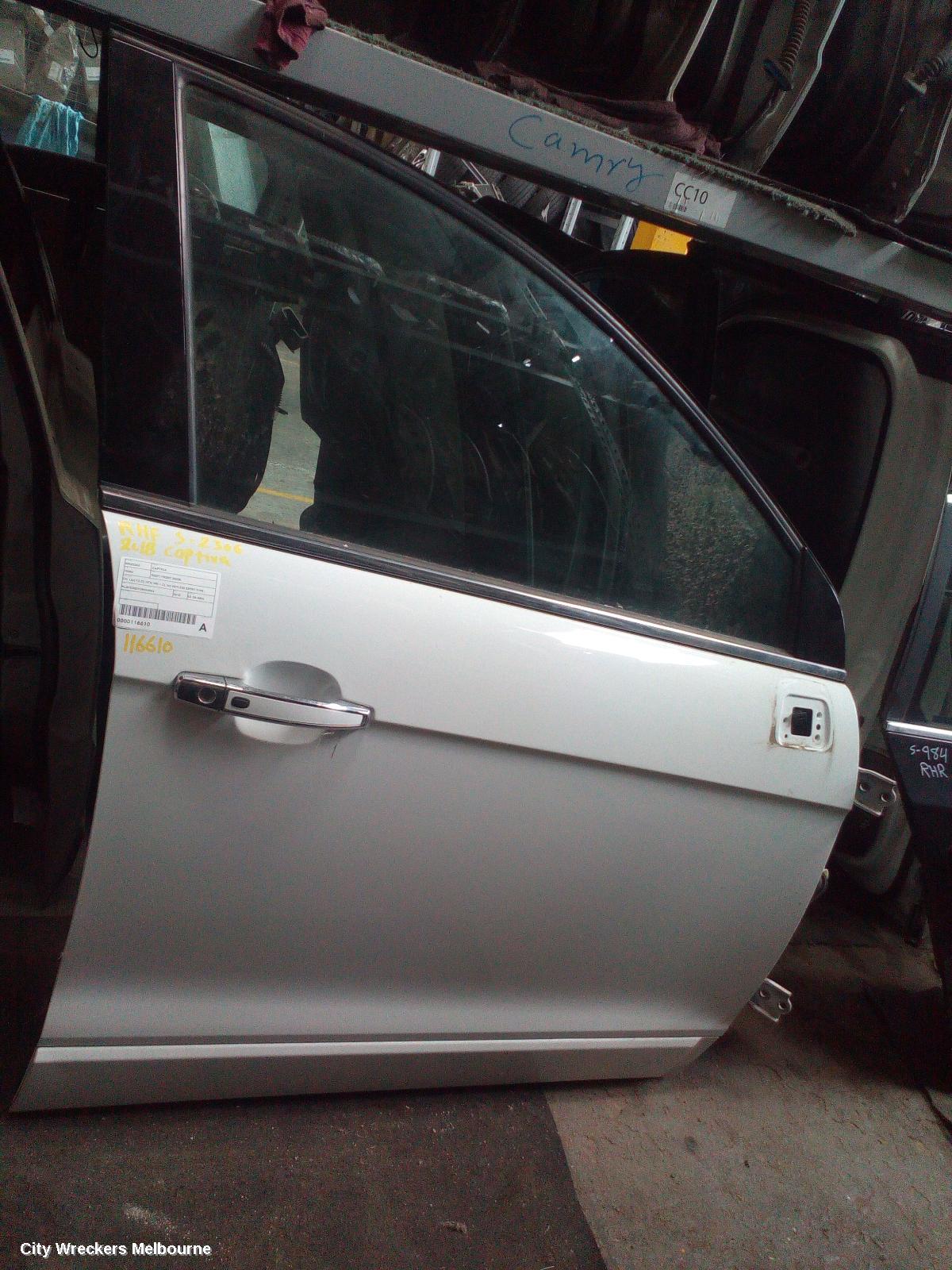 HOLDEN CAPTIVA RIGHT FRONT DOOR, CG, LS/LT/LTZ (4TH VIN = C), W/ KEYLESS ENTRY TYPE, 12/2013 - 06/2018 - Image 1