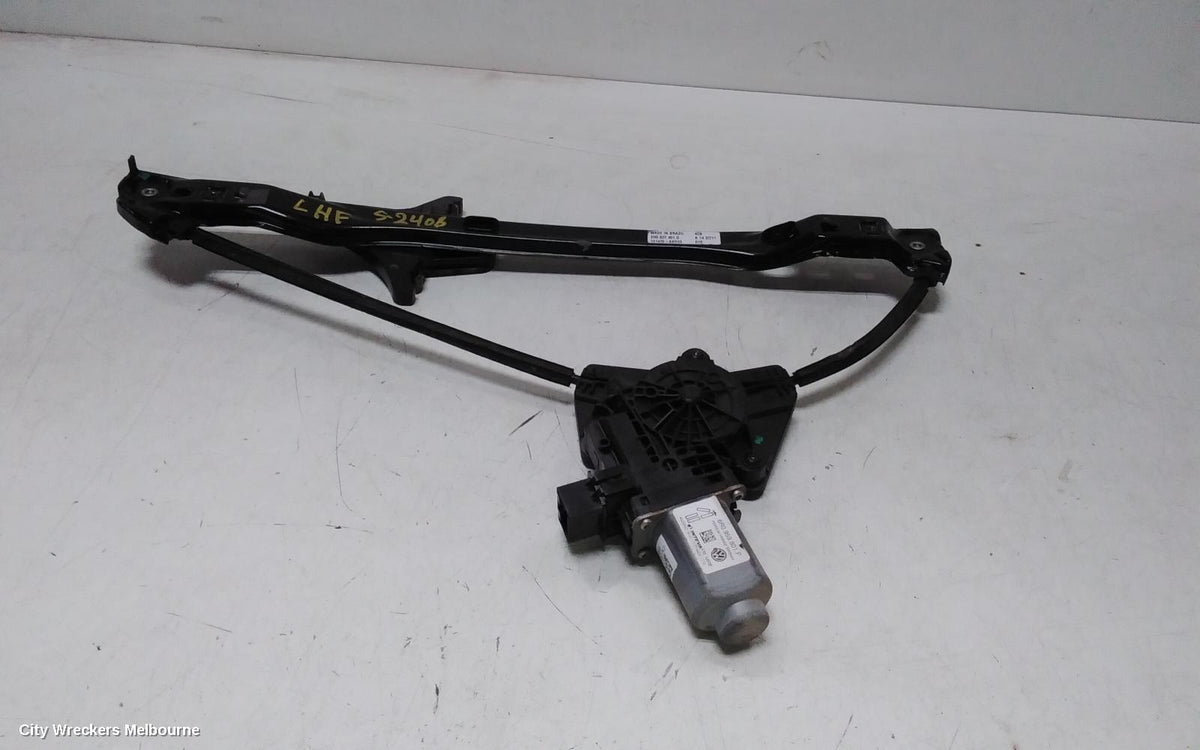 VOLKSWAGEN AMAROK LEFT FRONT WINDOW REG/MOTOR, 2H, 10/2010 - 09/2022 - Image 2