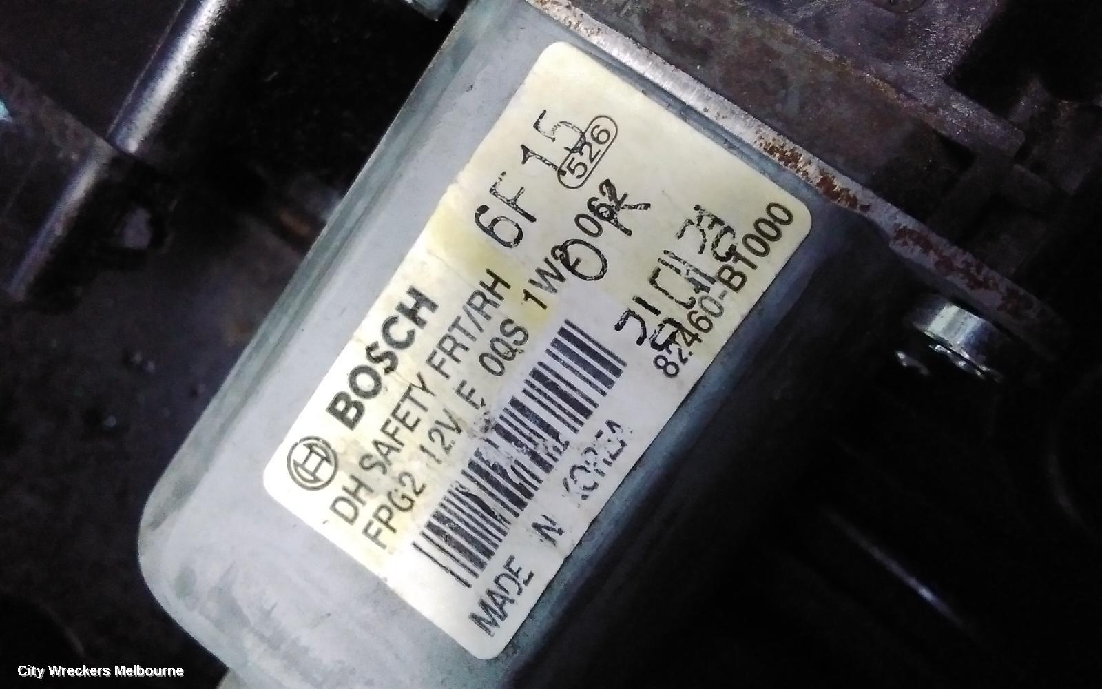 HYUNDAI GENESIS RIGHT FRONT WINDOW REG/MOTOR, DH, DOOR REG ASSY (REG AND MOTOR), 11/2014 - 01/2018 - Image 2