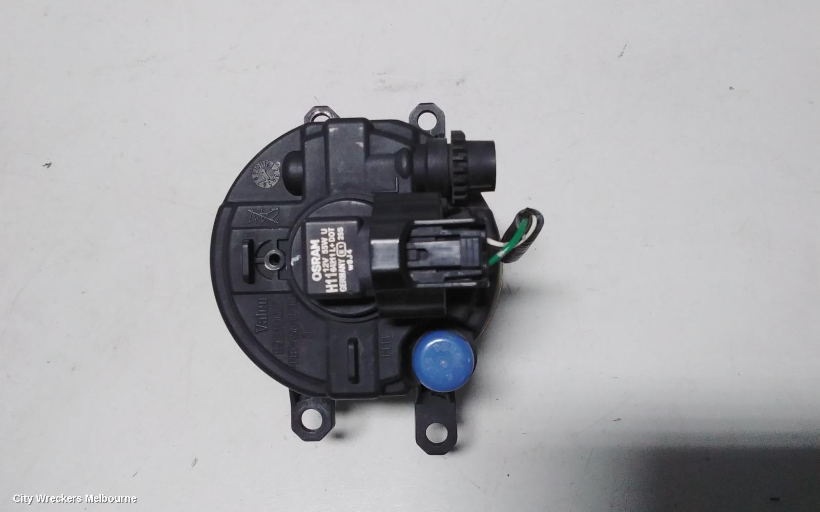 TOYOTA COROLLA LEFT INDICATOR/FOG/SIDE, BUMPER FOGLAMP, ZRE152/20153R, SEDAN, 03/2007 - 12/2013 - Image 3