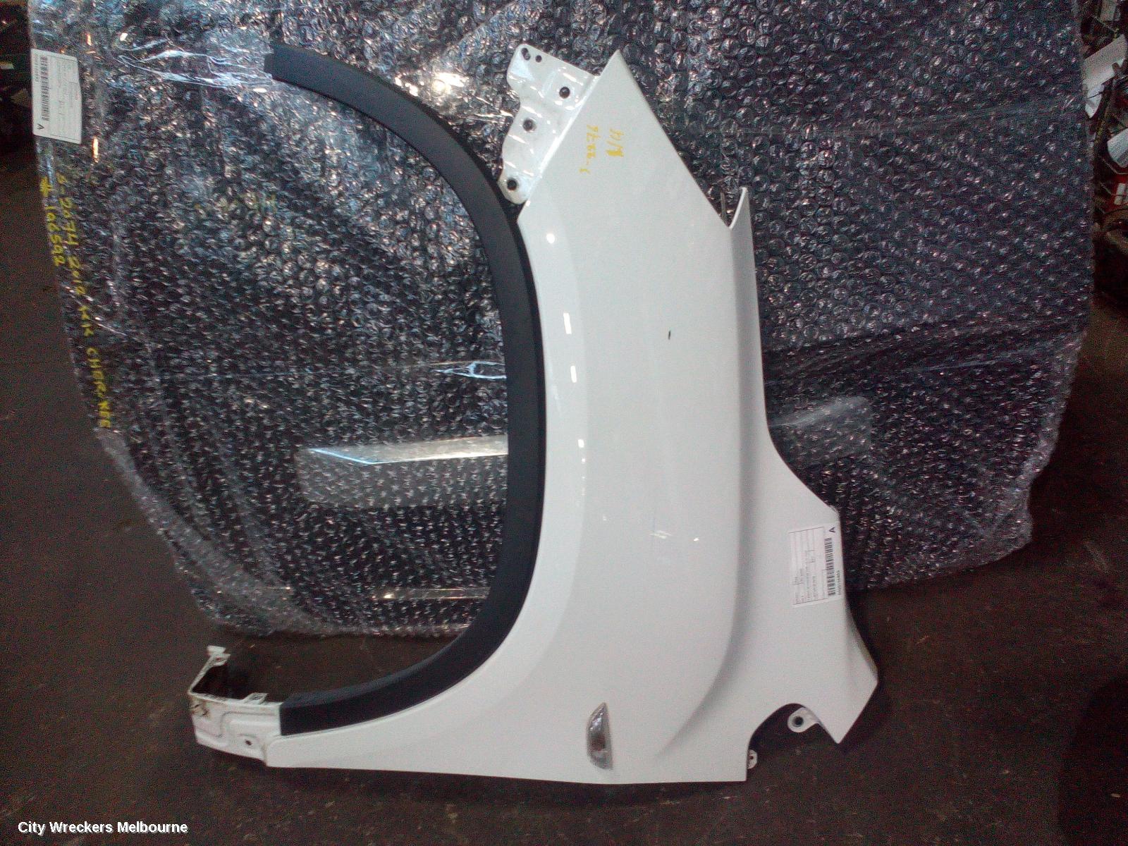 HOLDEN TRAX LEFT GUARD, TJ SERIES, W/ INDICATOR TYPE, 10/2016 - 12/2020 - Image 2