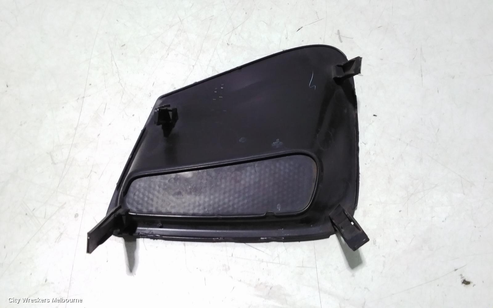 TOYOTA COROLLA LEFT INDICATOR/FOG/SIDE, BUMPER FOGLAMP, ZRE152R, HATCH, 11/2009 - 09/2012 - Image 3