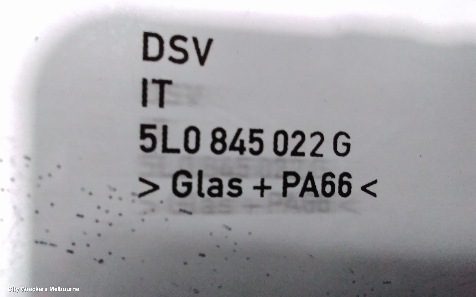 SKODA YETI RIGHT FRONT DOOR WINDOW, 5L, 09/2011 - 12/2017 - Image 3
