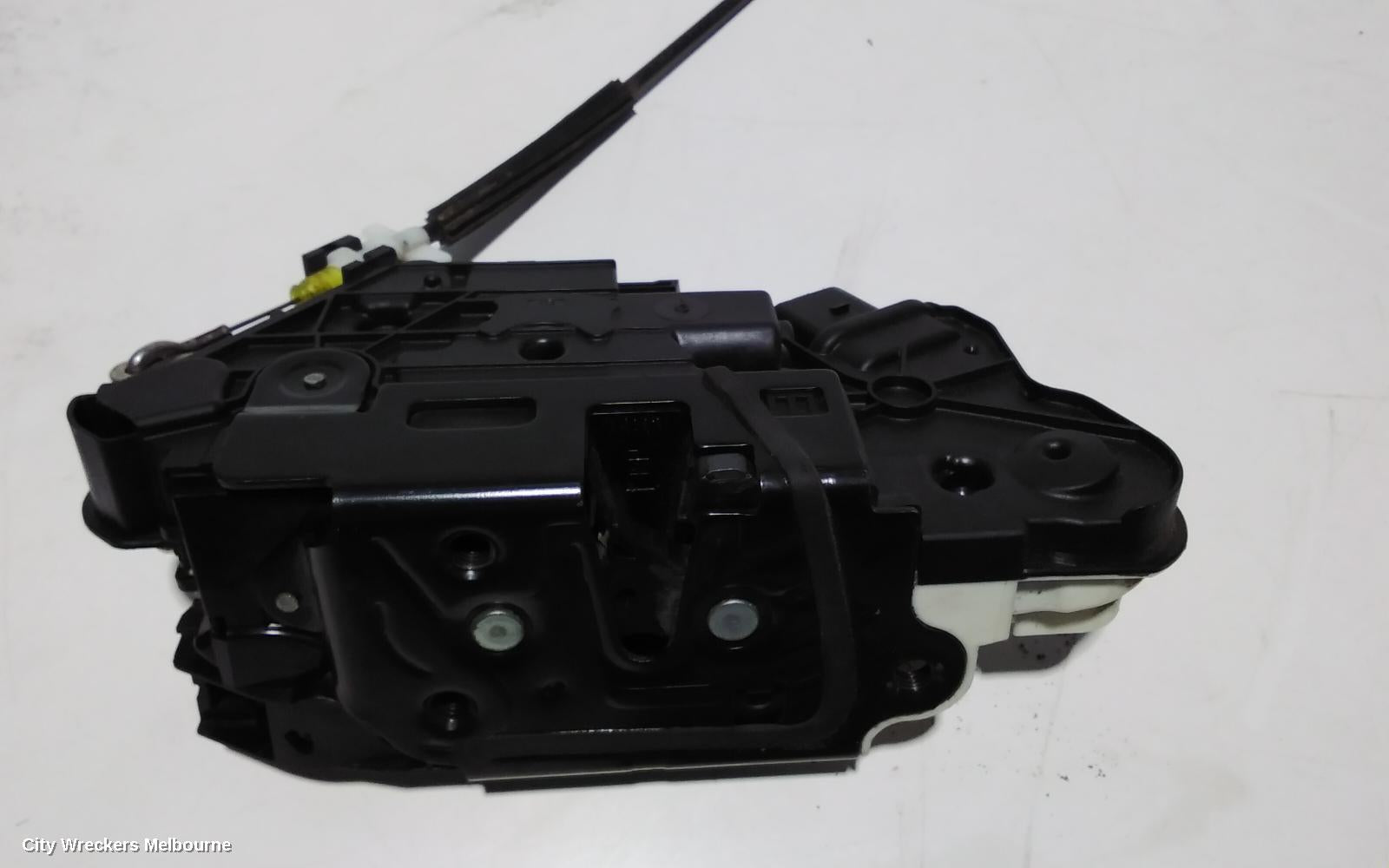 VOLKSWAGEN AMAROK DOOR/BOOT/GATE LOCK, RIGHT FRONT DOOR LOCK, P/N 2H2837016E, 2H, 12/2010 ONWARDS - Image 3
