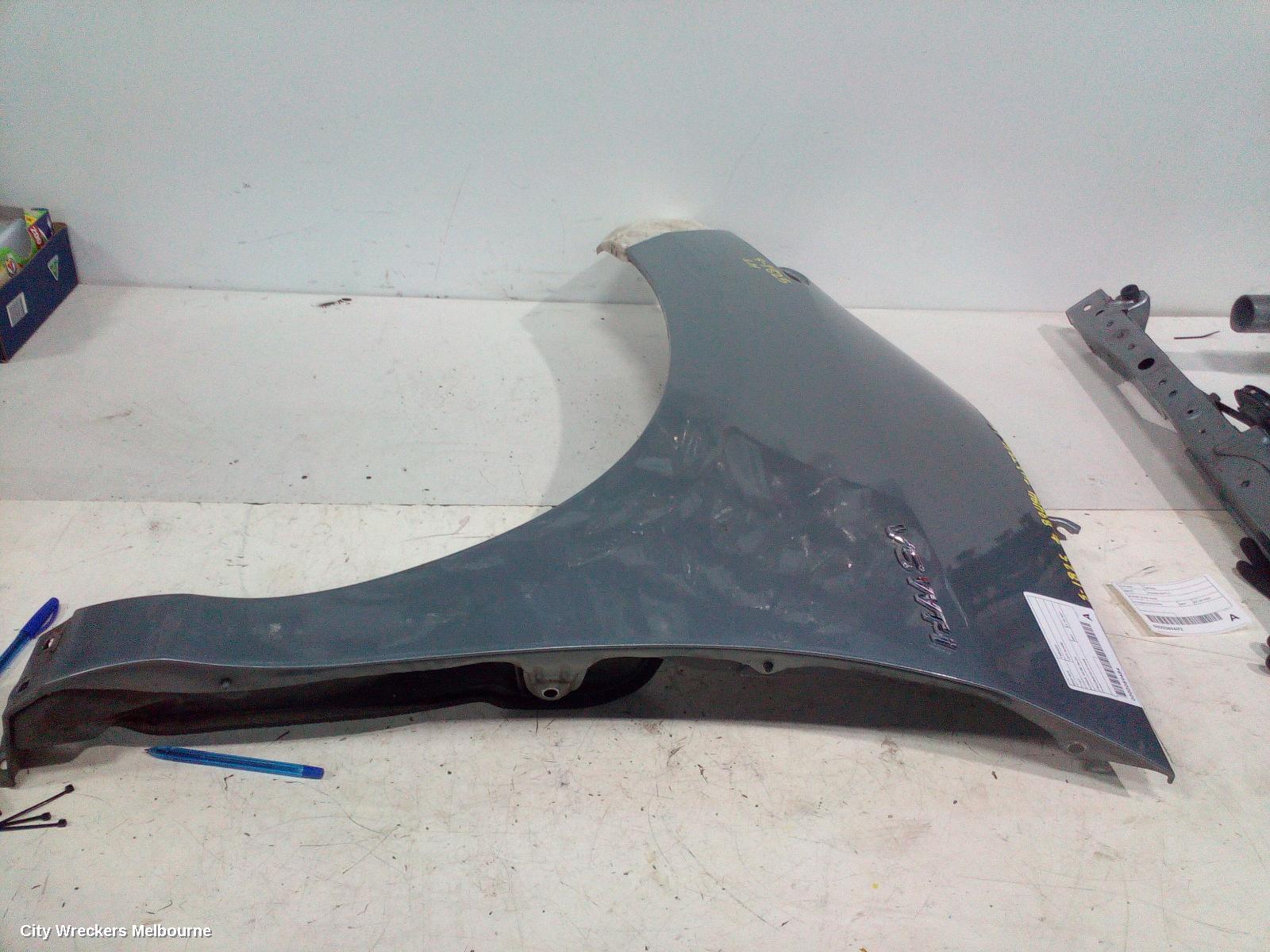 TOYOTA TARAGO LEFT GUARD, ACR50R, 03/2006 - 06/2020 - Image 1