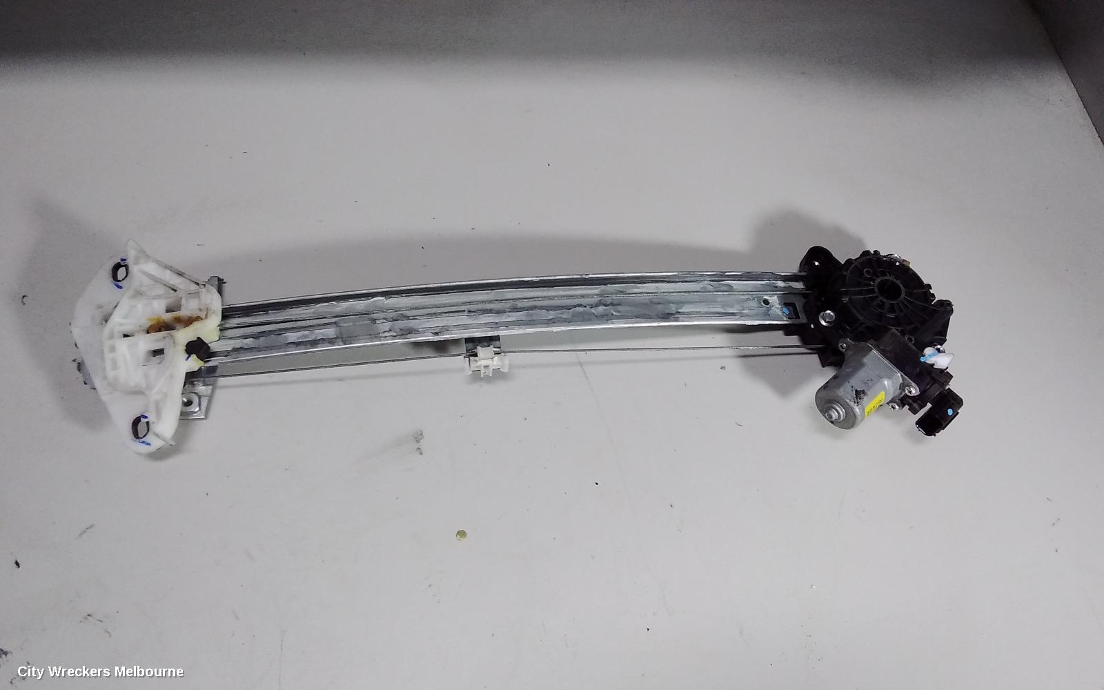 HONDA CIVIC LEFT FRONT WINDOW REG/MOTOR, 10TH GEN, SEDAN, 05/2016 - 08/2021 - Image 2
