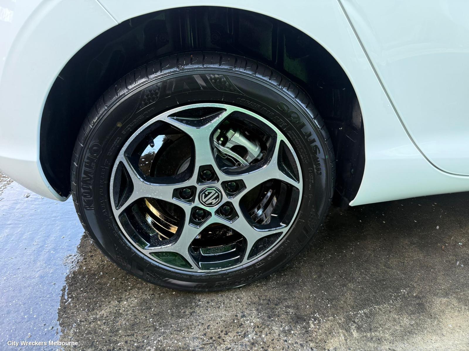 MG MG3 WHEEL MAG, FACTORY, 16IN, 5 Y SPOKE, BI-COLOUR, ZP22, 03/2024 ONWARDS - Image 1