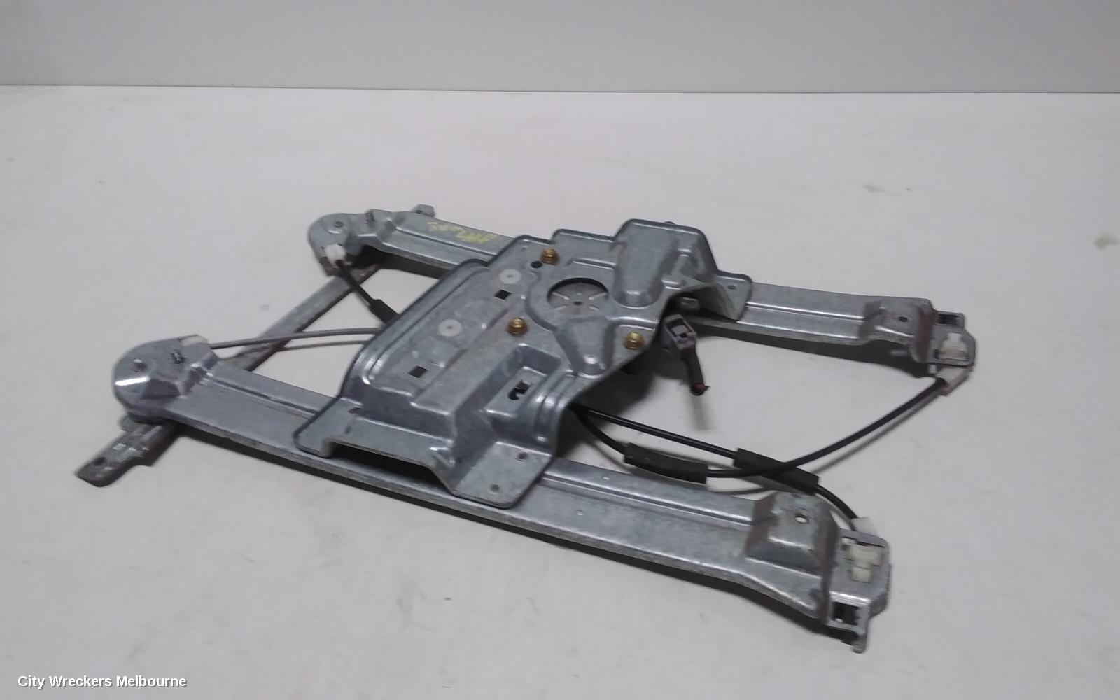 MITSUBISHI 380 LEFT FRONT WINDOW REG/MOTOR, DB, ELECTRIC, 09/2005 - 03/2008 - Image 3