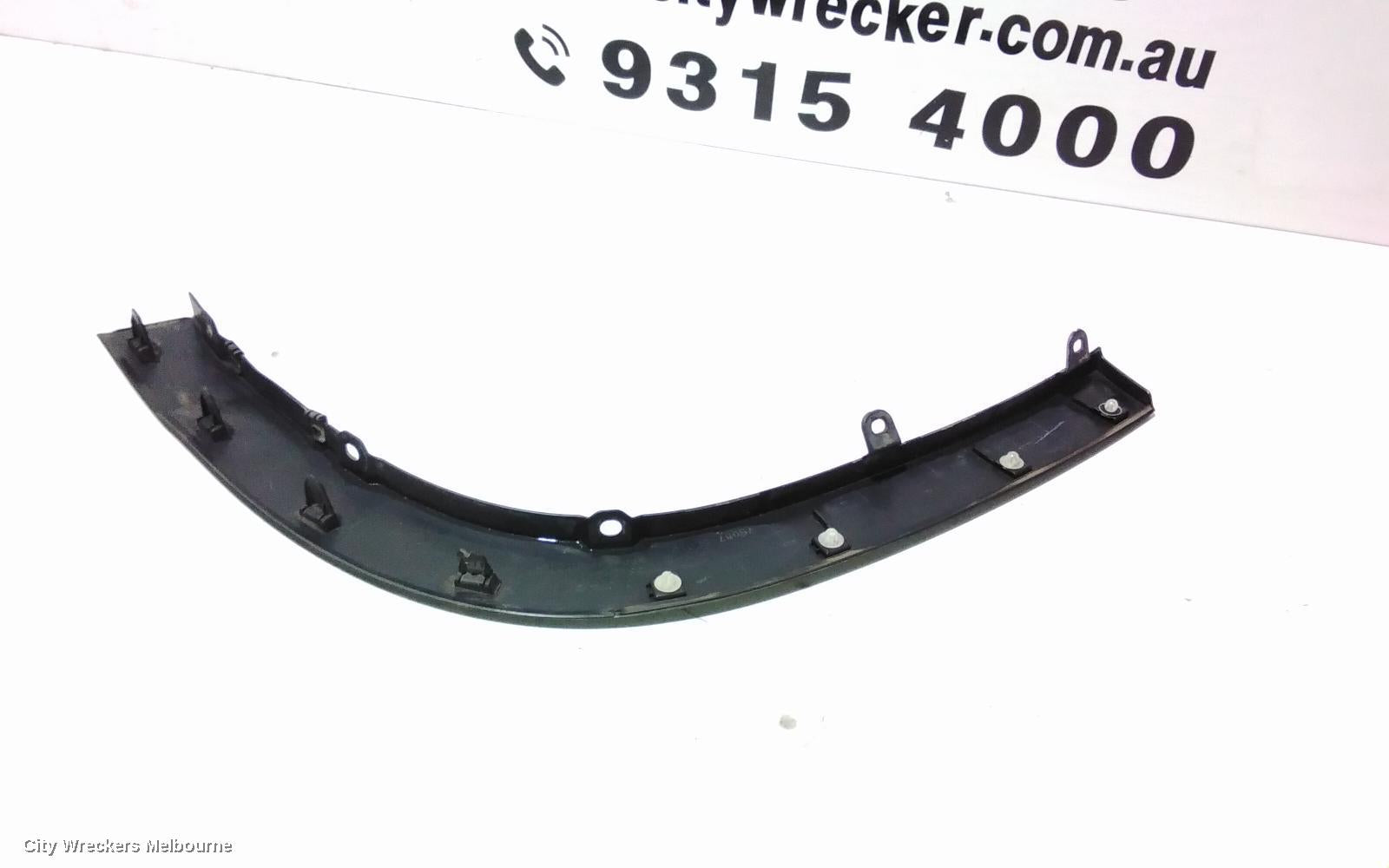 TOYOTA KLUGER WHEEL ARCH FLARE, RH REAR, DOOR ARCH MOULD, GSU50-GSU55, 03/2014 - 02/2021 - Image 3