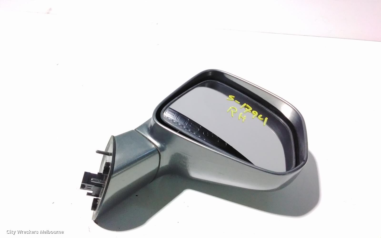 HOLDEN CAPTIVA RIGHT DOOR MIRROR, CG, MAXX/CAPTIVA 5 (4TH VIN = D), 09/2006 - 02/2011 - Image 1