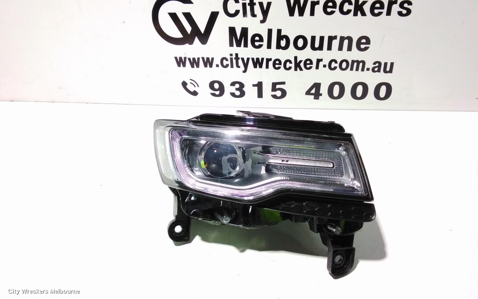 JEEP GRANDCHEROKEE RIGHT HEADLAMP, WK, LAREDO/LIMITED/OVERLAND/SUMMIT, XENON, NON AFS TYPE (LM2), 04/2013 - 09/2016 - Image 1