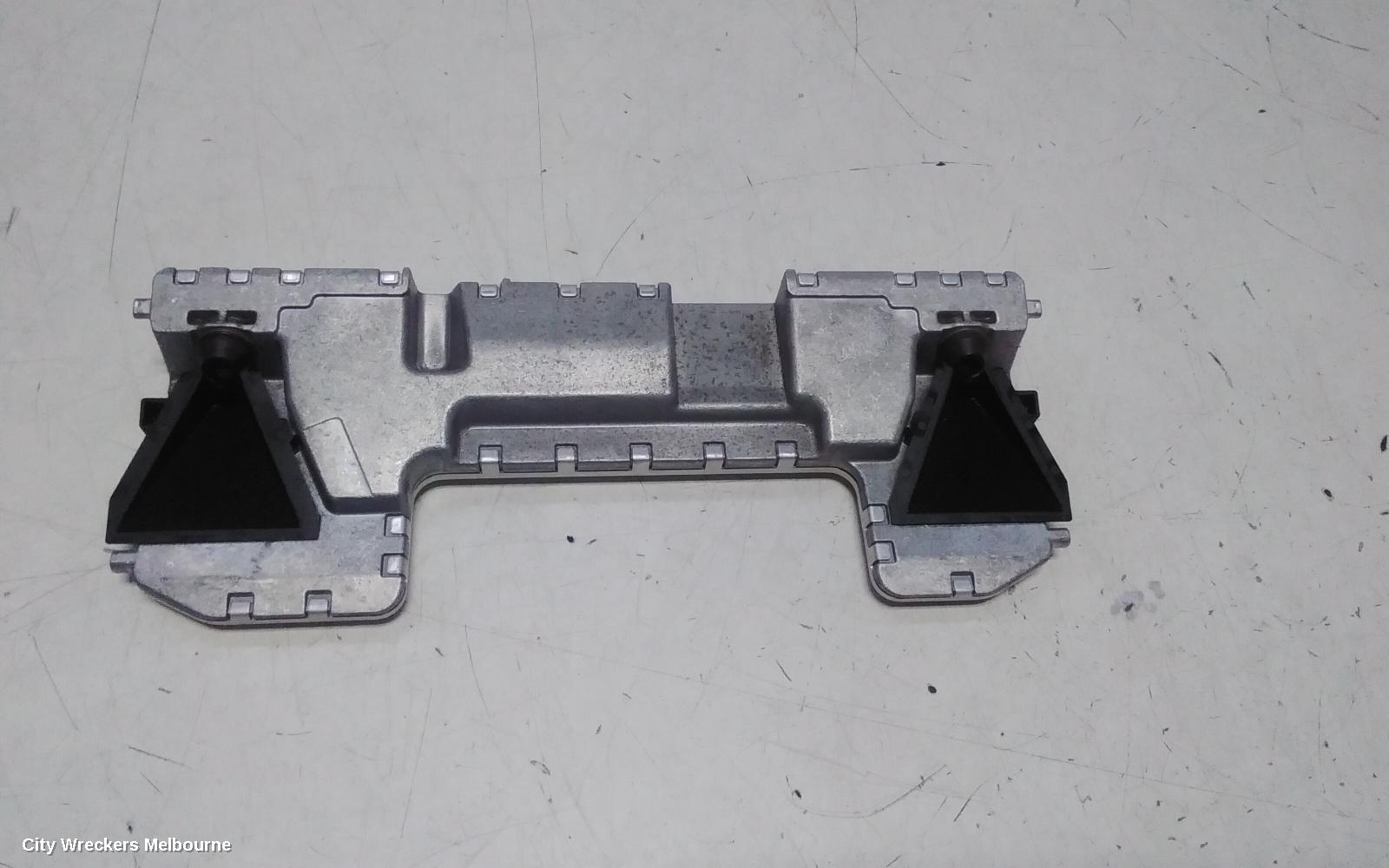 MERCEDES GLE CLASS REVERSE CAMERA, C292/W166, FRONT CAMERA (WINDSCREEN MOUNTED), 06/2015 - 04/2019 - Image 1