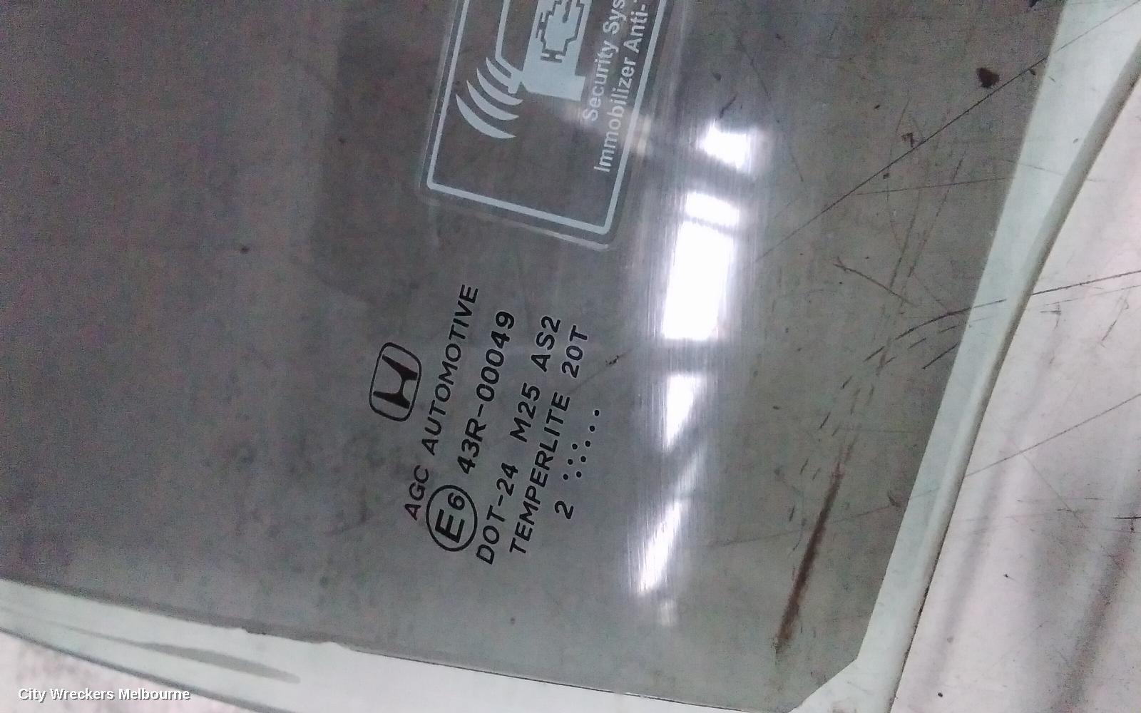 HONDA CIVIC RIGHT FRONT DOOR WINDOW, 9TH GEN, HATCH (VIN SSHFK), 02/2012 - 04/2016 - Image 2
