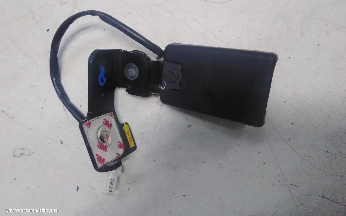 KIA RIO SEATBELT/STALK, LH REAR, SEAT BELT STALK ONLY, HATCH, UB, 08/2011 - 11/2016 - Image 2