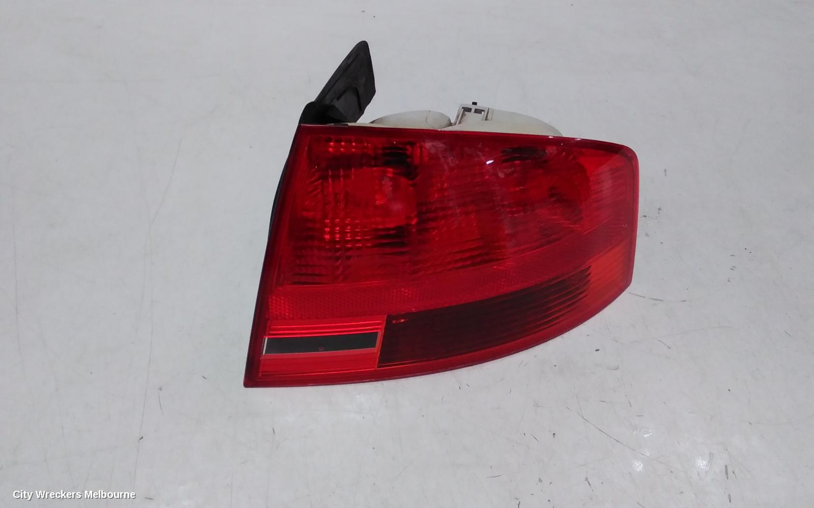 AUDI A4 RIGHT TAILLIGHT, B7 (A4/S4/RS4), SEDAN, 08/2004 - 06/2008 - Image 1