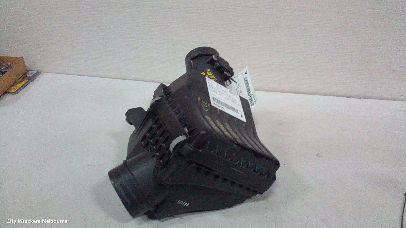 HONDA ACCORD AIR FLOW METER, 2.4, 8TH GEN, EURO (VIN JHMCU), 06/2008 - 06/2011 - Image 3