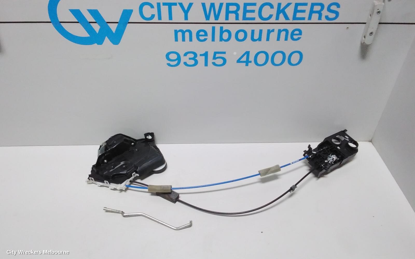 HONDA HRV DOOR/BOOT/GATE LOCK, RIGHT FRONT DOOR LOCK, RU5, 12/2014 ONWARDS - Image 1