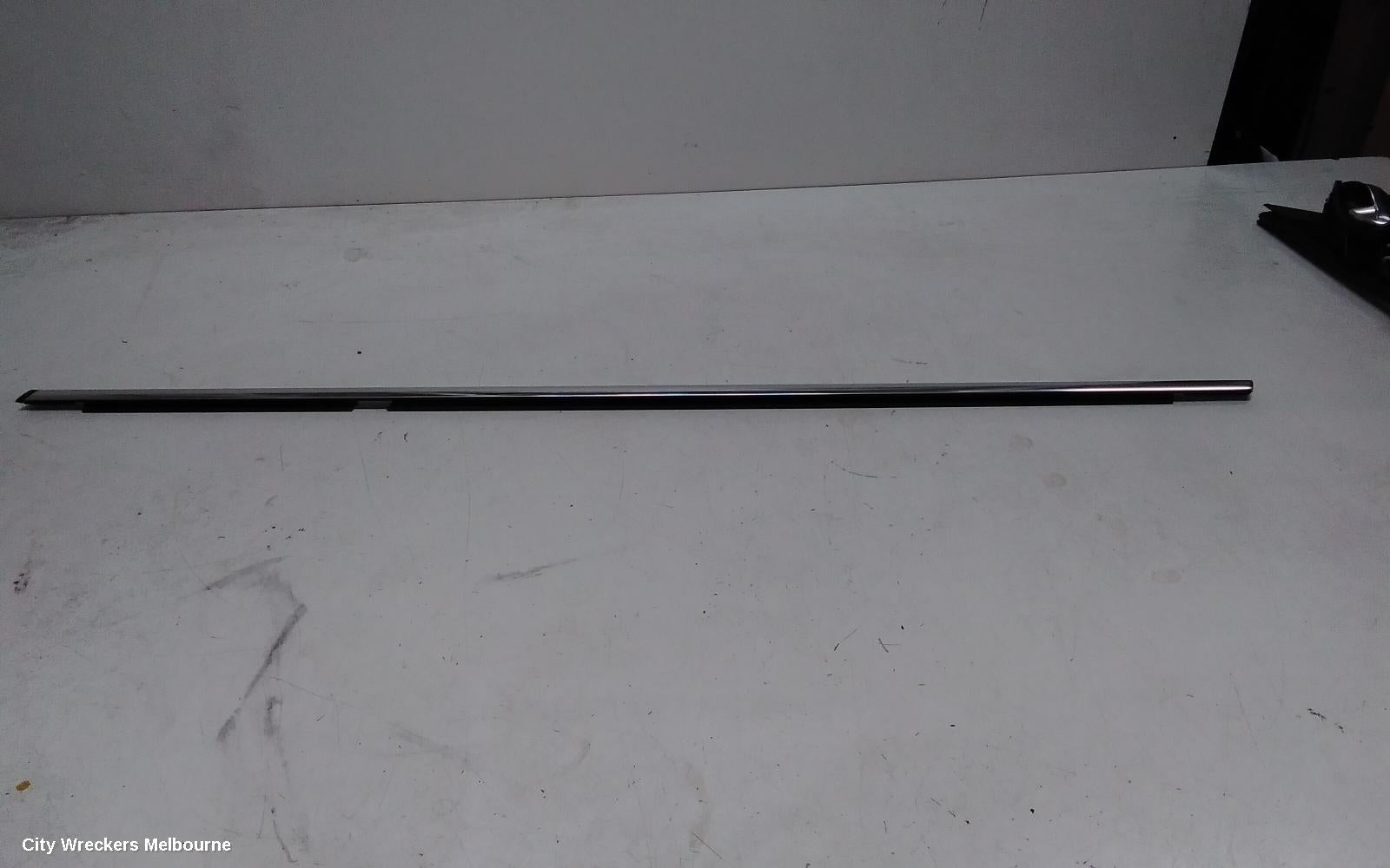 PEUGEOT 508 DOOR MOULD, LEFT FRONT CHROM MOULD UPER : 113377, 07/2011 - 12/2017 - Image 2