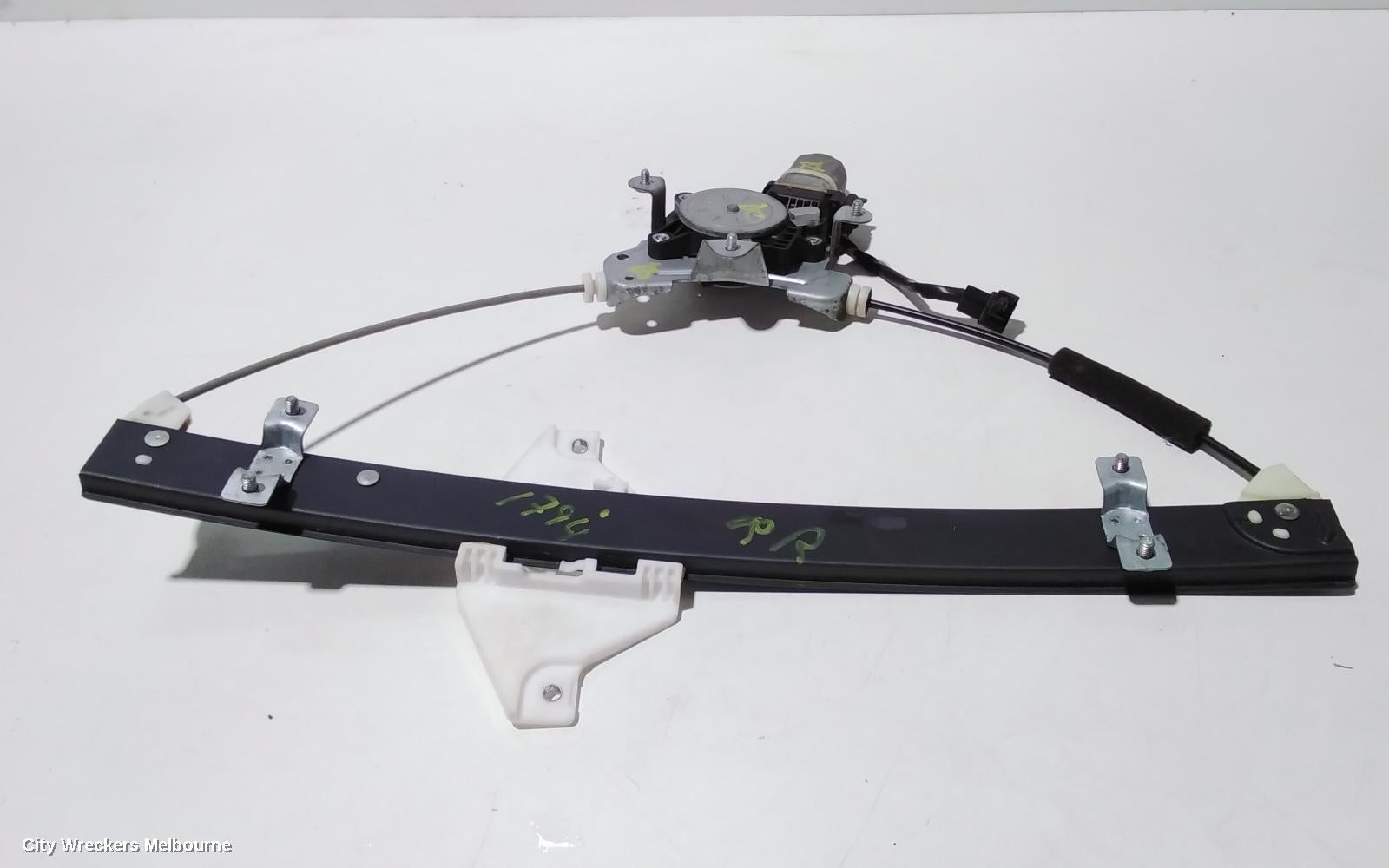 HOLDEN CAPTIVA RIGHT REAR WND REG/MOTOR, CG, MAXX TYPE (4TH LETTER VIN D), DOOR MOTOR ONLY, 2 PIN TYPE, 09/2006 - 03/2009 - Image 1