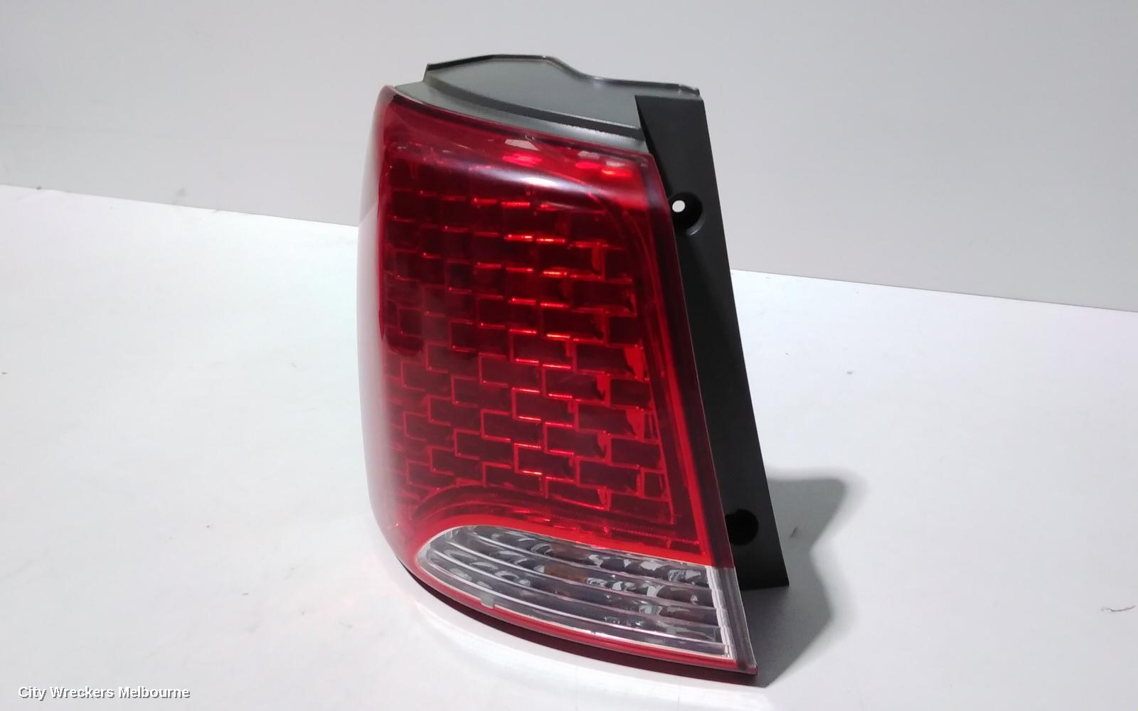 KIA SORENTO LEFT TAILLIGHT, XM, STANDARD TYPE, 10/2009 - 09/2012 - Image 3