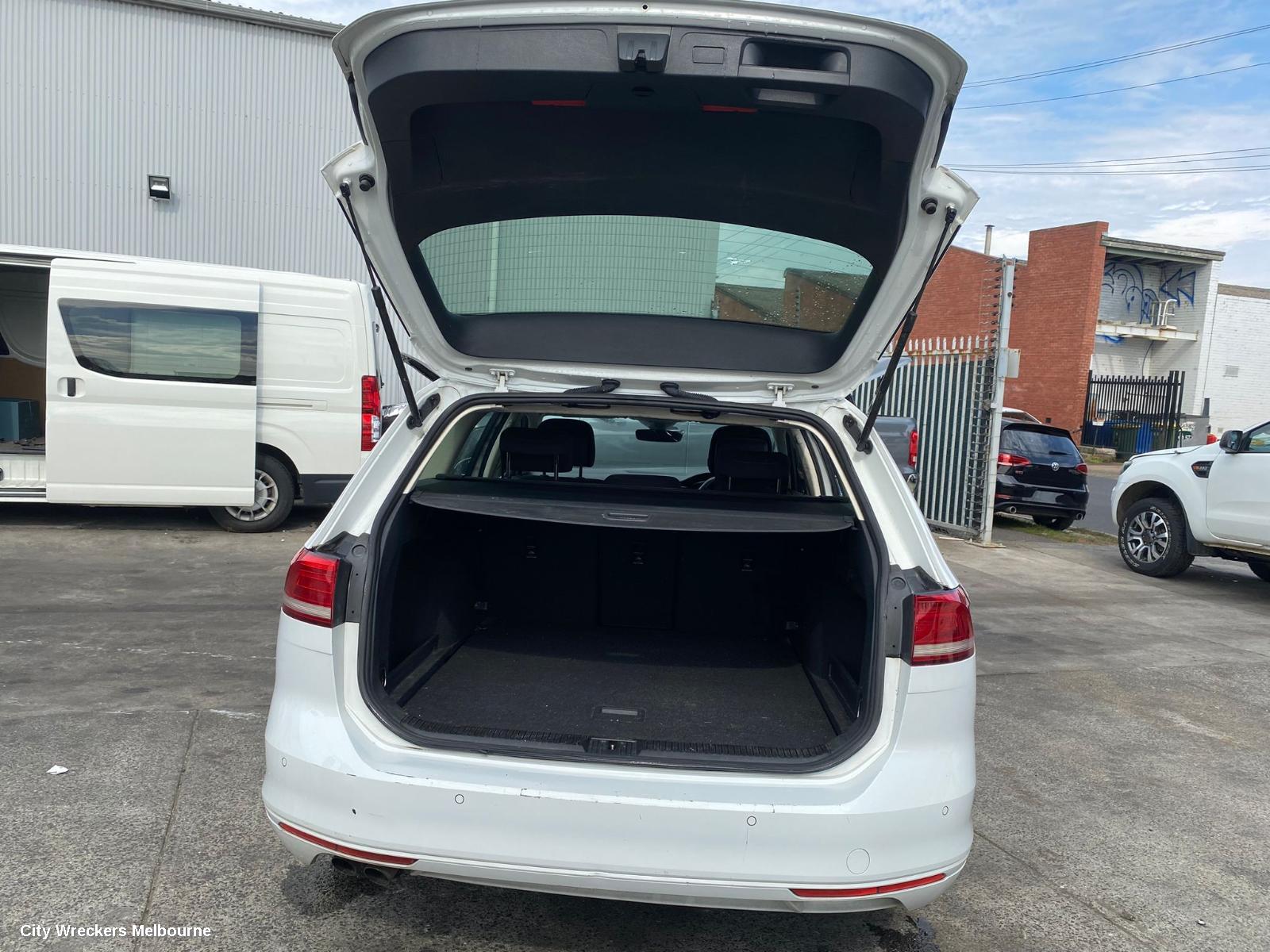 VOLKSWAGEN PASSAT RIGHT REAR DOOR, B8/MK7, WAGON, 06/2015 ONWARDS - Image 2