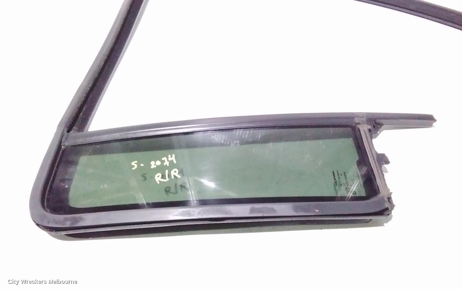 JEEP CHEROKEE RIGHT REAR 1/4 DOOR GLASS, KK, 02/2008 - 10/2012 - Image 3