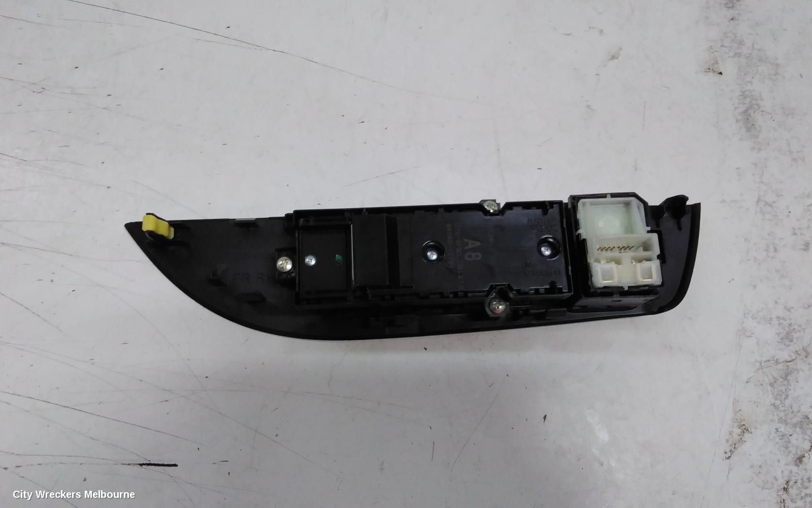 TOYOTA COROLLA PWR DR WIND SWITCH, RH FRONT (MASTER SWITCH), W/ AUTO FOLDING MIRROR TYPE, E210, 07/2018 ONWARDS - Image 3