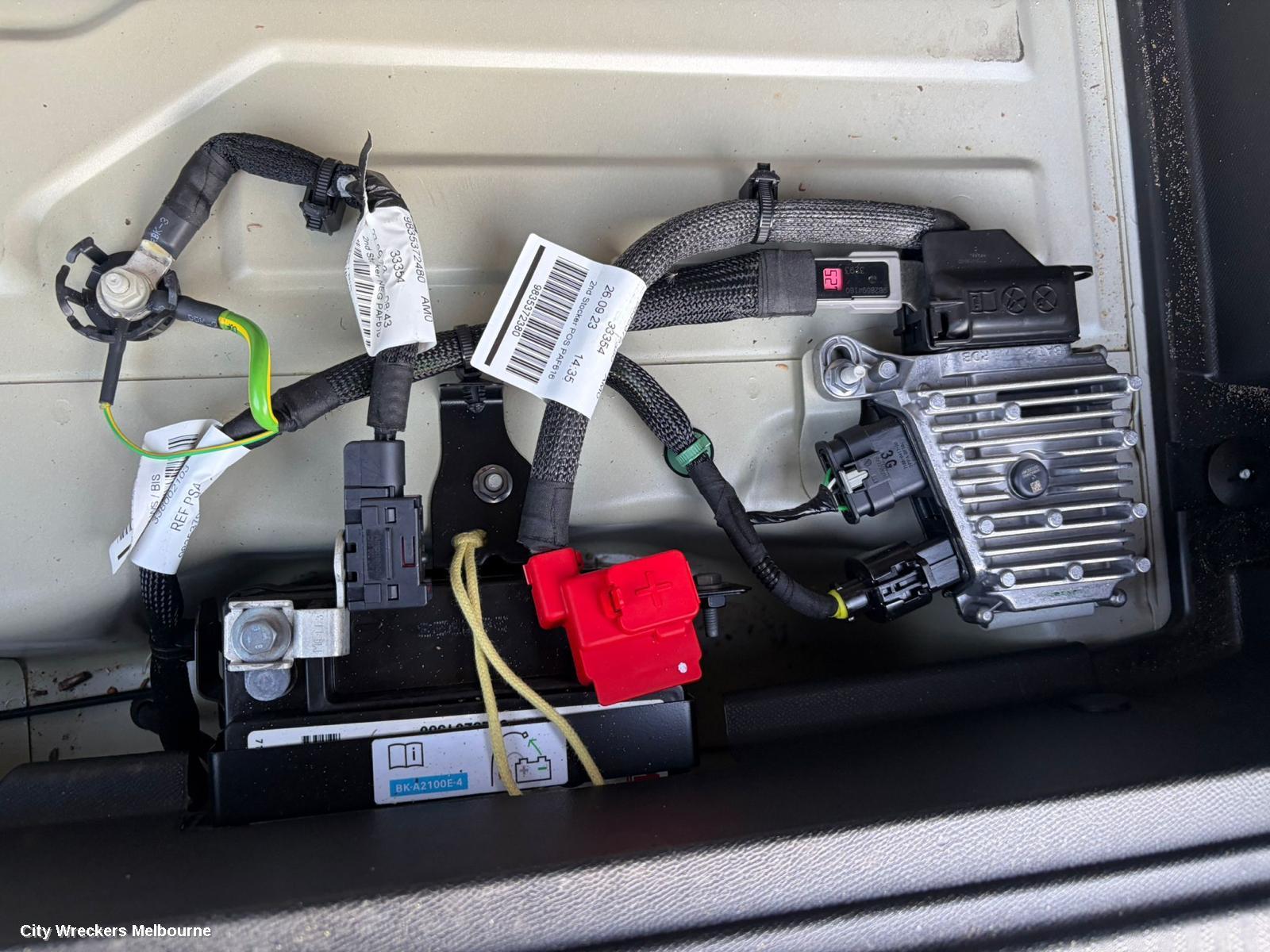 PEUGEOT 3008 BATTERY TERMINAL, P64, 06/2024 ONWARDS - Image 1