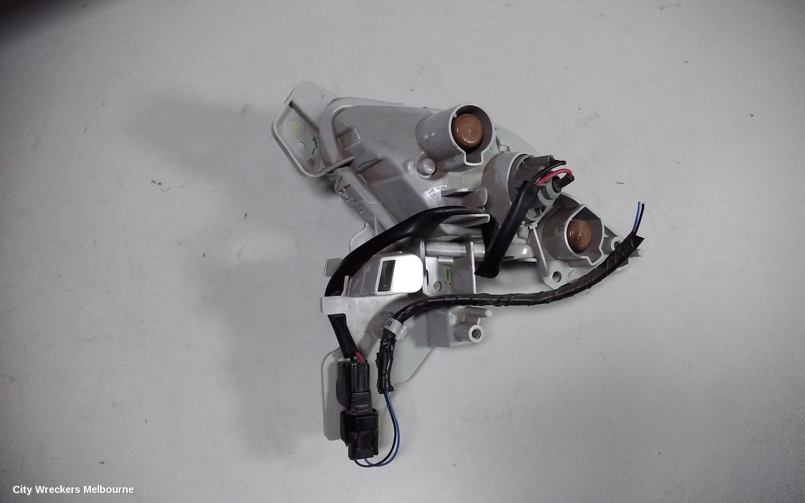 MAZDA CX3 RIGHT INDICATOR/FOG/SIDE, BUMPER FLASHER, DK, 03/2015 ONWARDS - Image 3