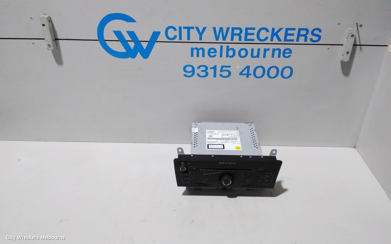 AUDI Q5 RADIO/CD/DVD/SAT/TV, HEAD UNIT, SYMPHONY, 8R, 03/2009 - 07/2012 - Image 1