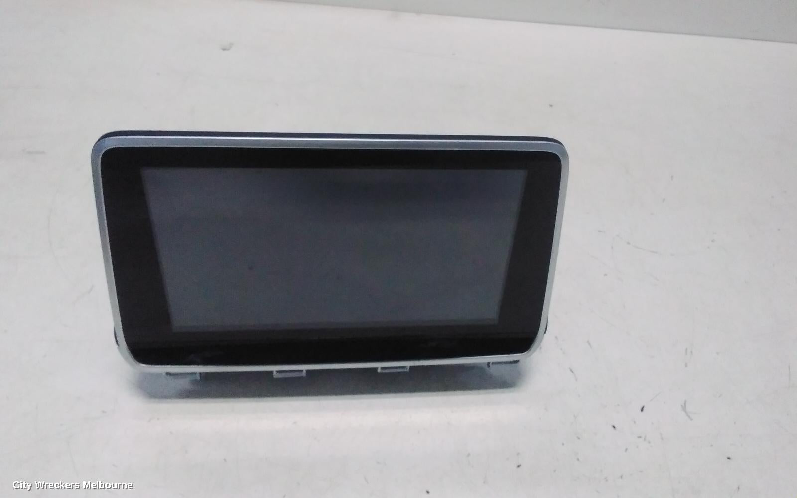 LDV DELIVER 9 RADIO/CD/DVD/SAT/TV, DISPLAY UNIT, 10.1IN TOUCHSCREEN, 07/2020 - 12/2023 - Image 2