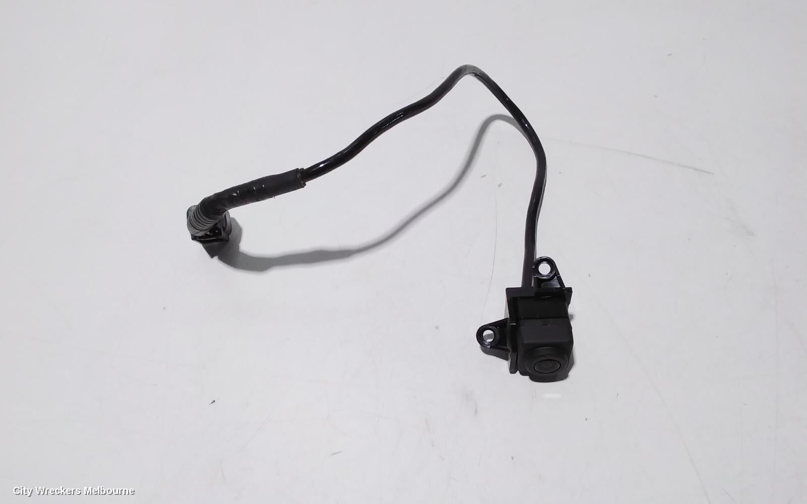 HONDA HRV LEFT DOOR MIRROR, RU5, VTI-S, MANUAL FOLD, W/ CAMERA & AUTO DIP TYPE, 12/2014 - 06/2018 - Image 2
