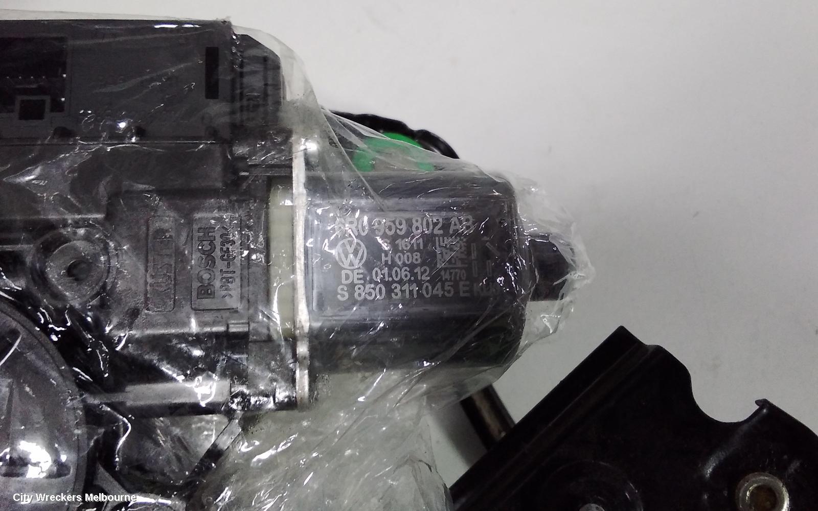 VOLKSWAGEN POLO RIGHT FRONT WINDOW REG/MOTOR, 6R, POWER, 5DR HATCH, 05/2010 - 05/2014 - Image 2