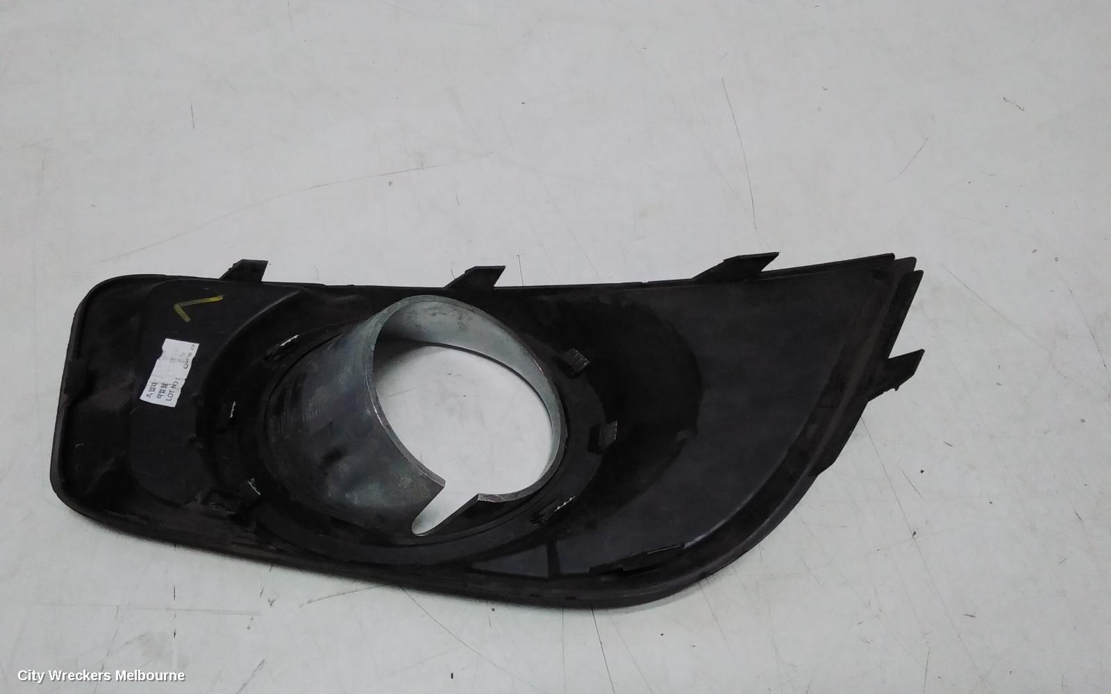 HOLDEN CRUZE LEFT INDICATOR/FOG/SIDE, BUMPER FOGLAMP COVER, JH, 03/2011 - 01/2017 - Image 3