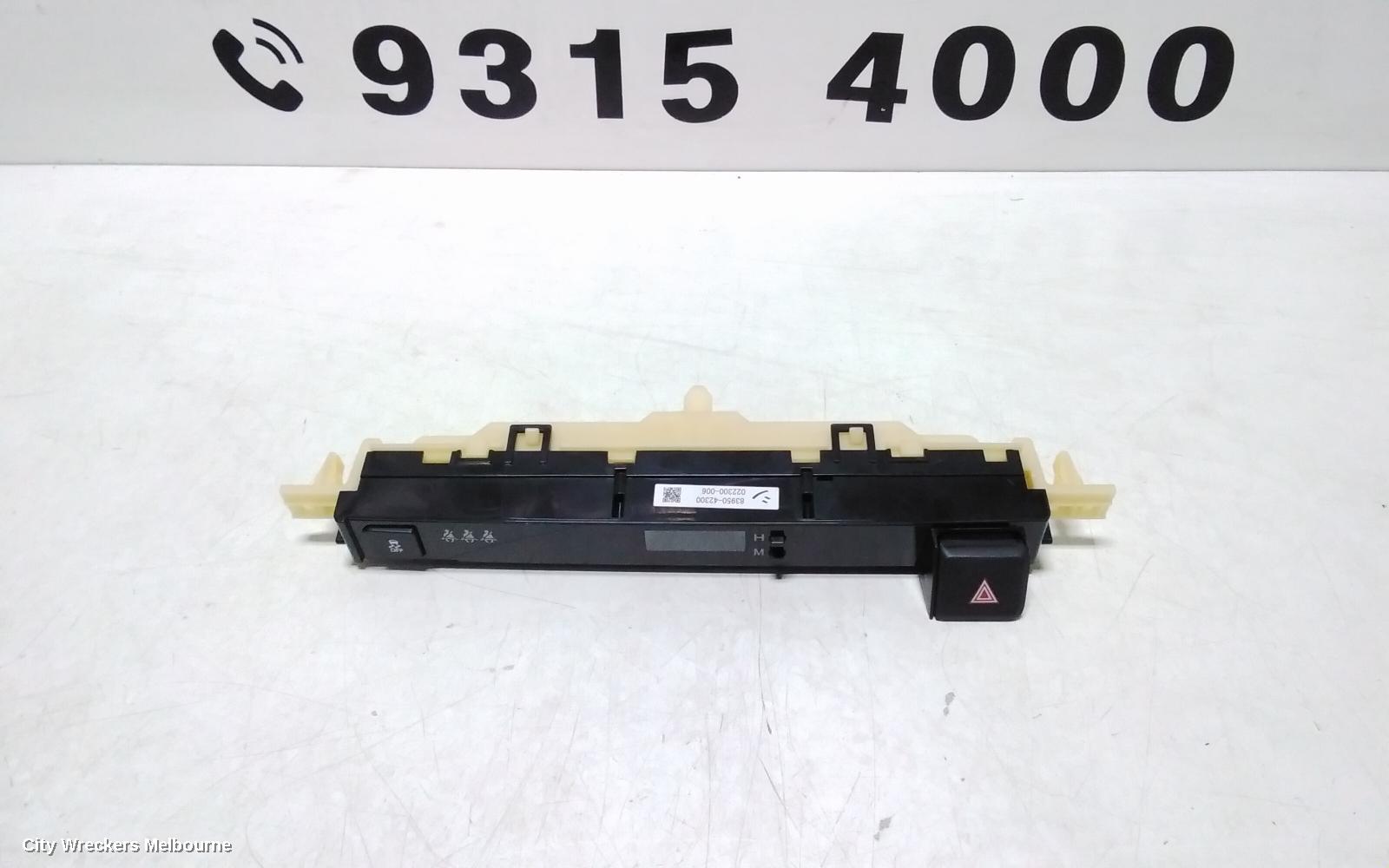 TOYOTA RAV4 CLOCK, XA40, 12/2012 - 12/2018 - Image 2