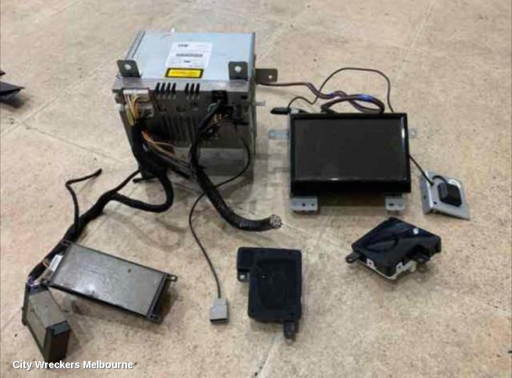 SUBARU TRIBECA RADIO/CD/DVD/SAT/TV, DISPLAY UNIT ONLY, 7IN, B9, 10/2006 - 01/2014 - Image 2
