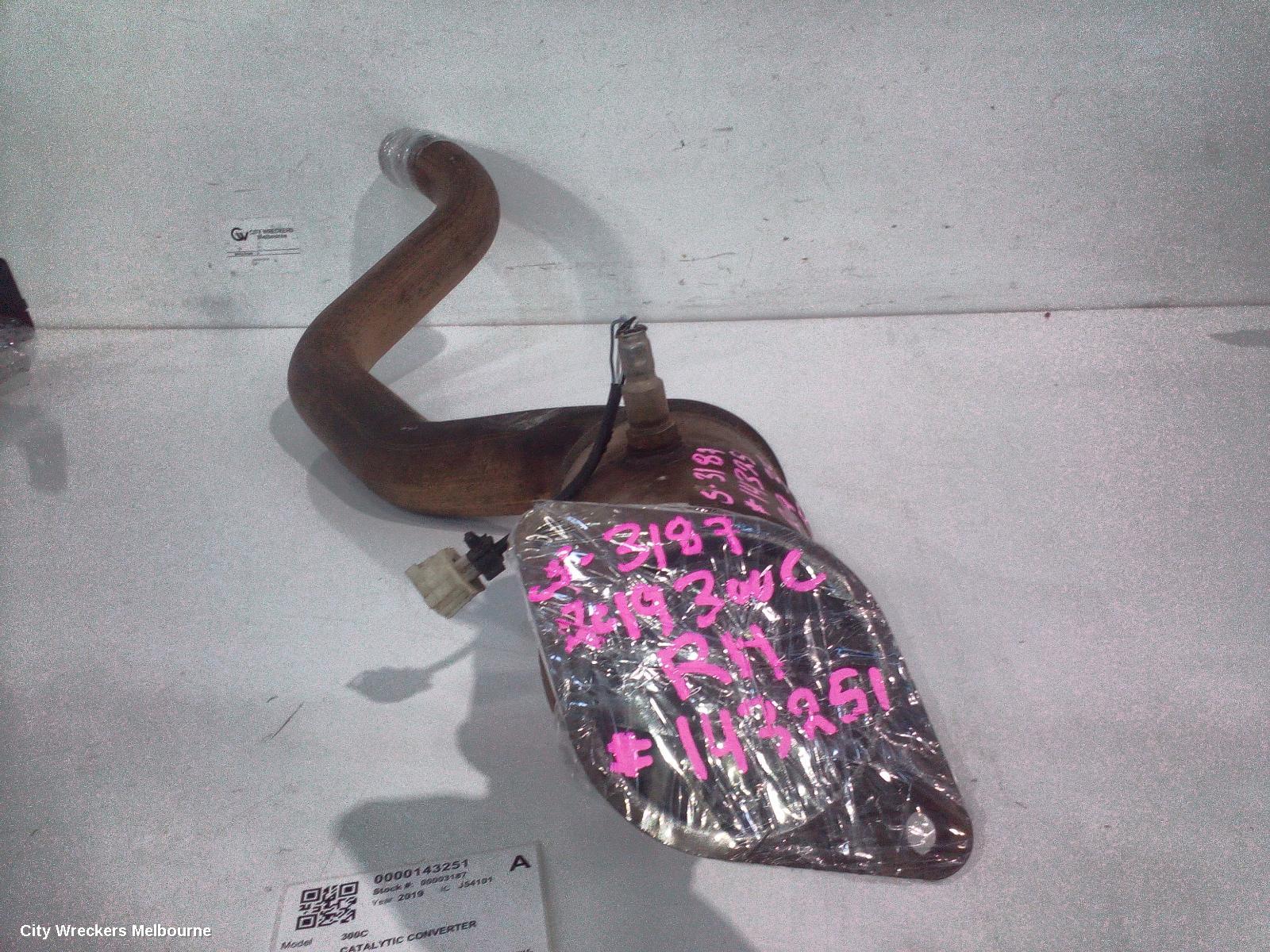 CHRYSLER 300C CATALYTIC CONVERTER, UNDERCAR CAT-TYPE, 6.4, PETROL, RH SIDE, LX, 01/2015 - 12/2021 - Image 1