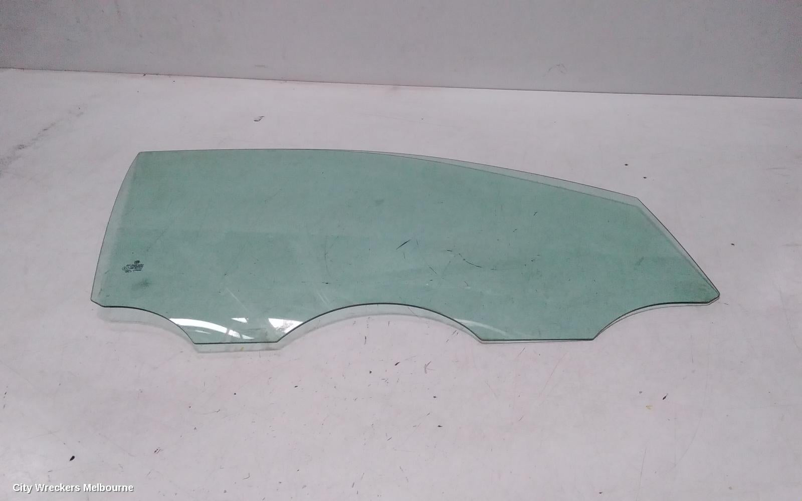 VOLKSWAGEN POLO RIGHT FRONT DOOR WINDOW, 9N, 5DR, 07/2002 - 04/2010 - Image 1