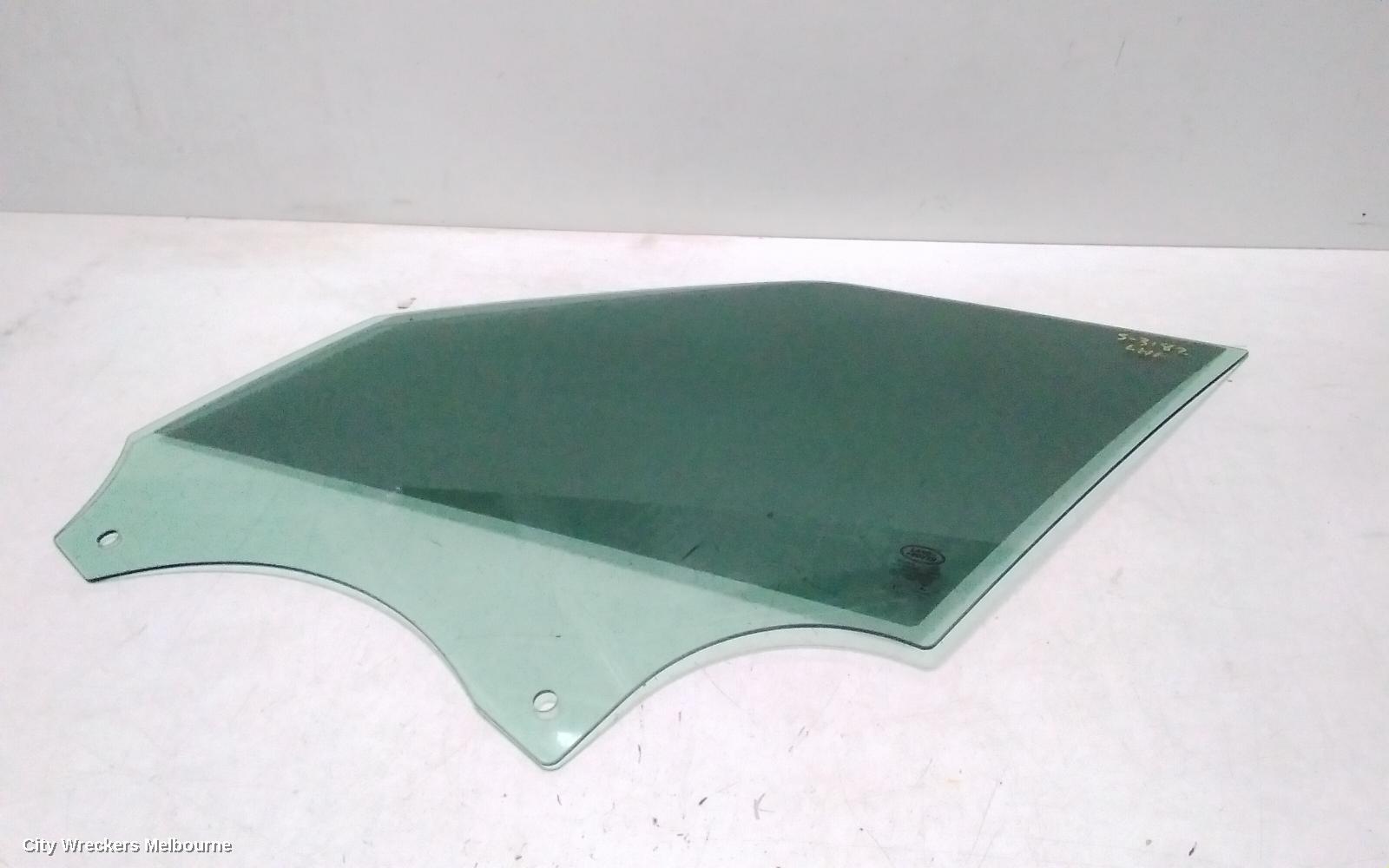 LAND ROVER DISCOVERY LEFT FRONT DOOR WINDOW, L462, 12/2016 ONWARDS - Image 2