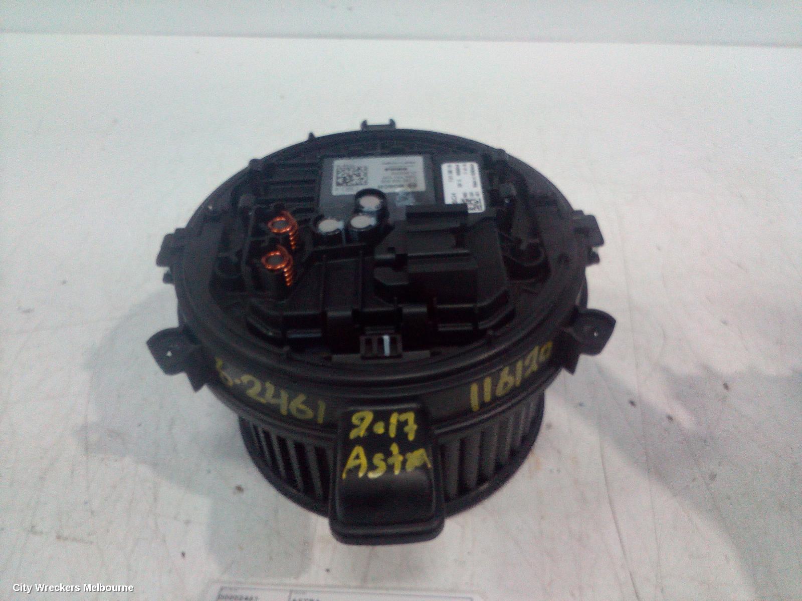 HOLDEN ASTRA HEATER FAN MOTOR, BK-BL, P/N DL952002, 09/2016 - 12/2020 - Image 1
