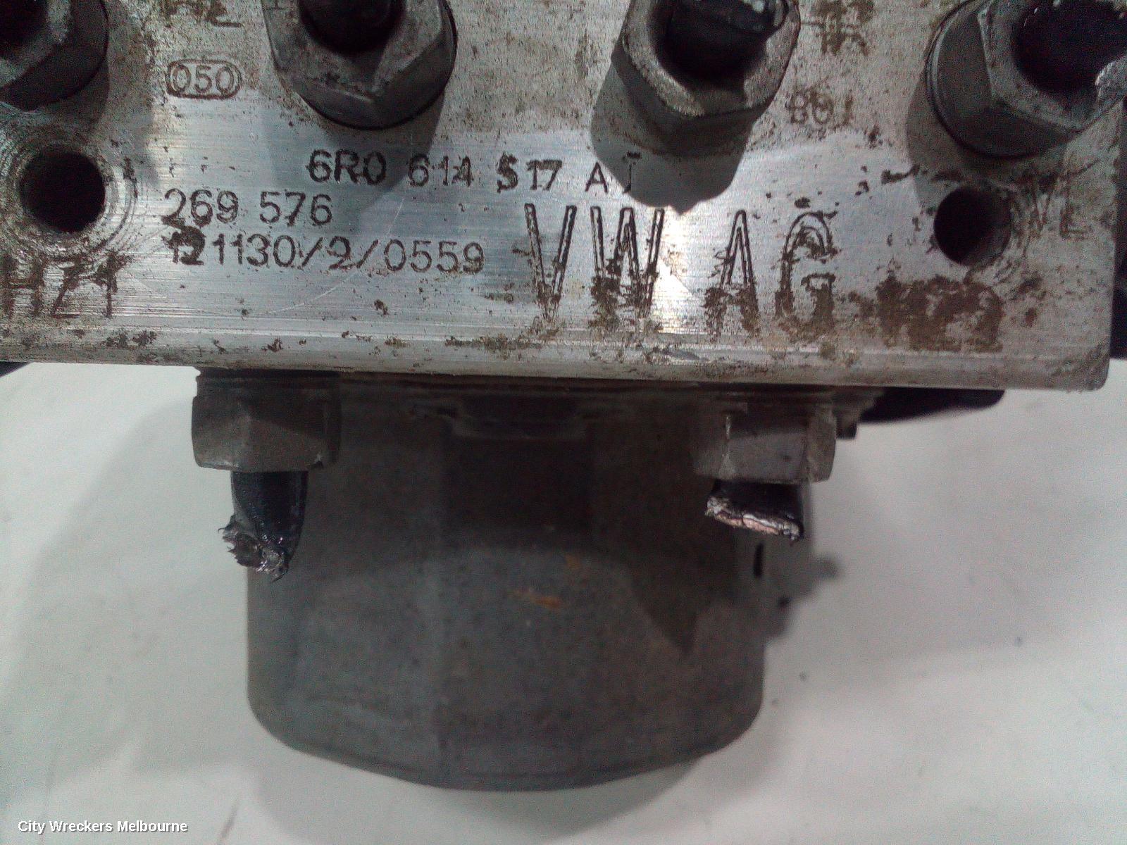 VOLKSWAGEN POLO ABS PUMP/MODULATOR, 6R, P/N 6R0614517AJ, 05/2010 - 09/2017 - Image 3