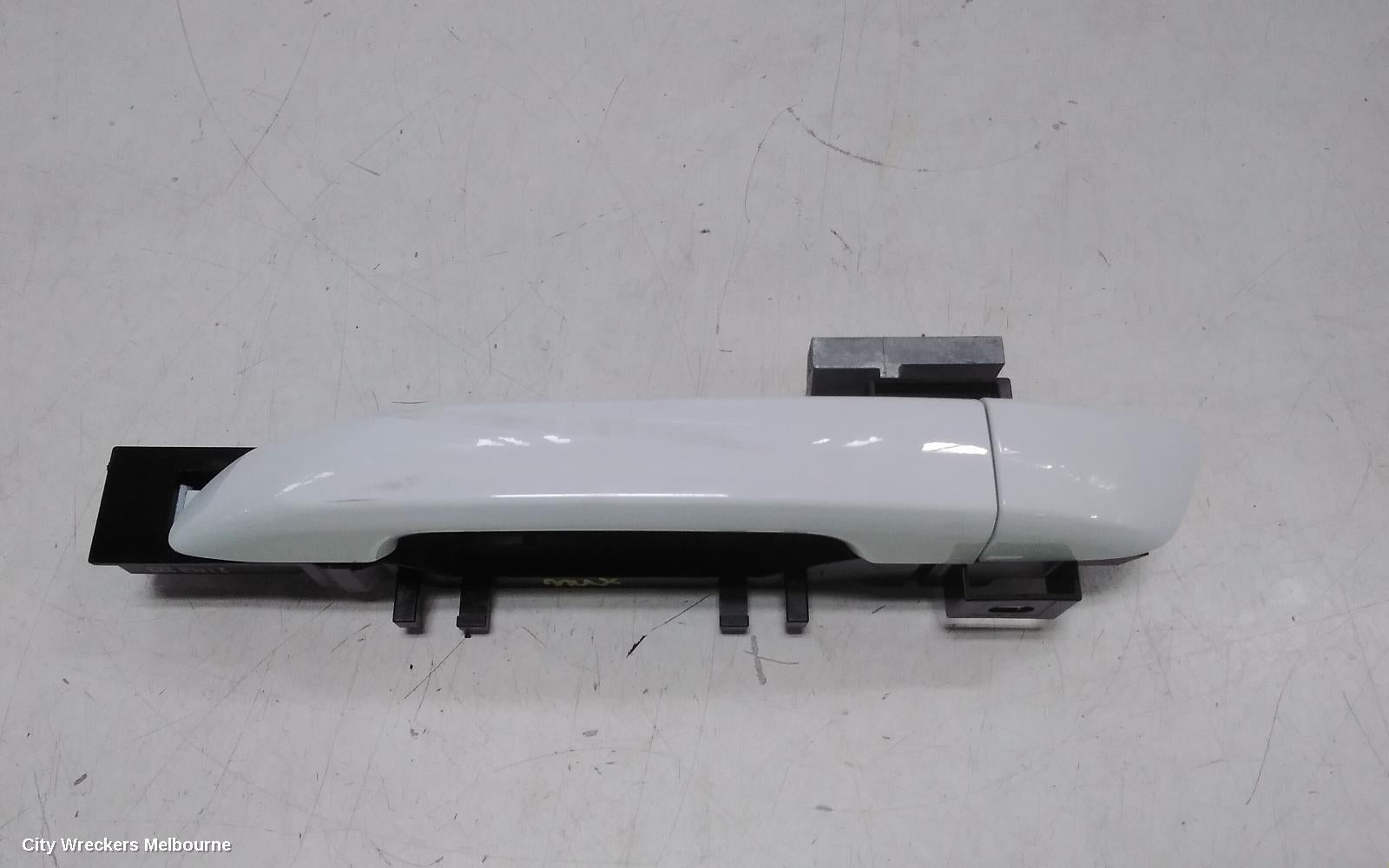 ISUZU MU-X DOOR HANDLE, 2ND GEN, LH REAR, OUTER, COLOUR CODED, KEYLESS, 03/2021 ONWARDS - Image 2