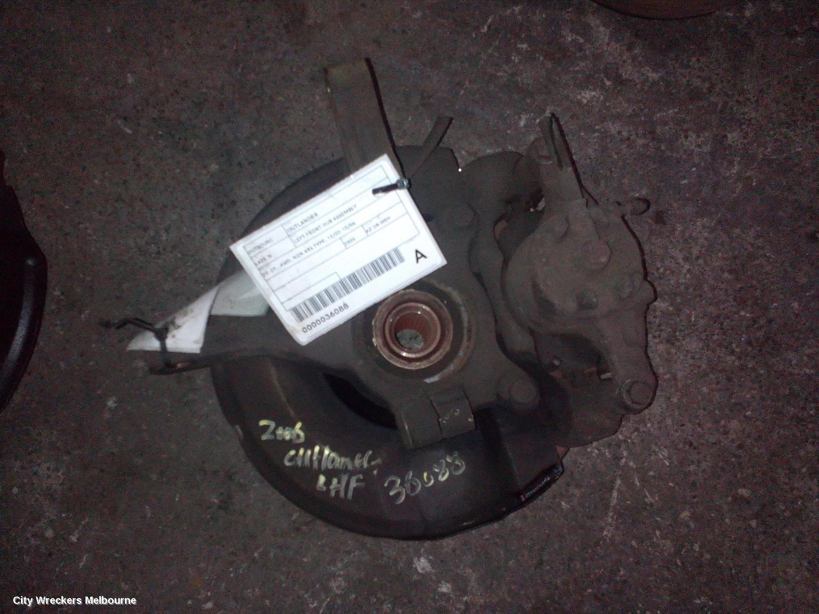 MITSUBISHI OUTLANDER LEFT FRONT HUB ASSEMBLY, ZE-ZF, ,4WD, NON ABS TYPE, 12/2002 - 10/2006 - Image 1