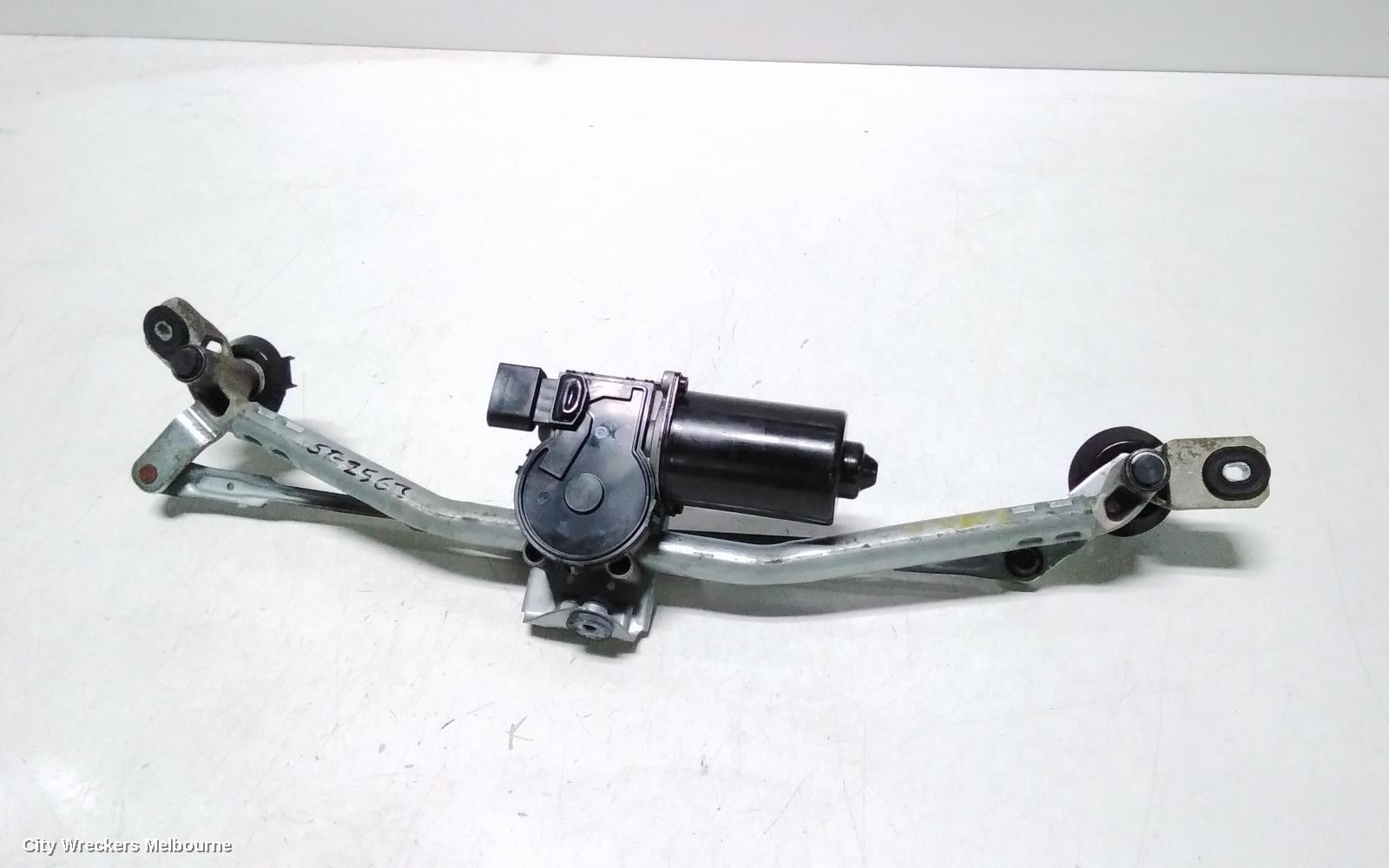 KIA CARNIVAL/GRAND CARNIVAL WIPER MOTOR, FRONT, YP, 02/2015 - 10/2020 - Image 1