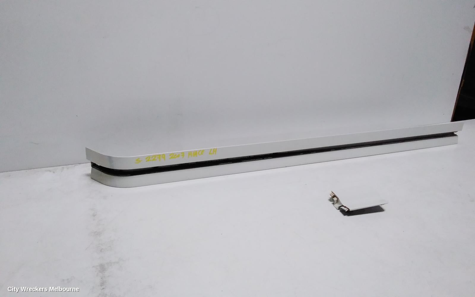 TOYOTA HIACE, TRH/KDH 03/2005 - 04/2019, LHR SLIDING DOOR RAIL: 112600 - Image 2